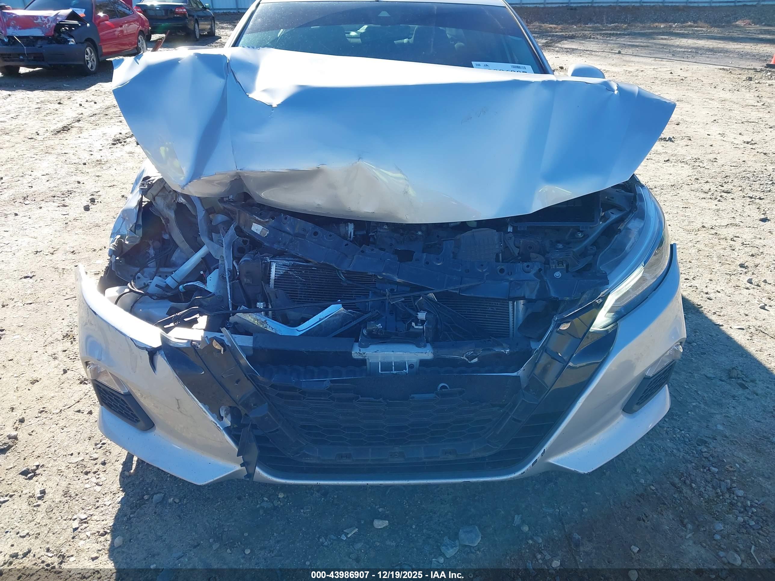 NISSAN ALTIMA image 6