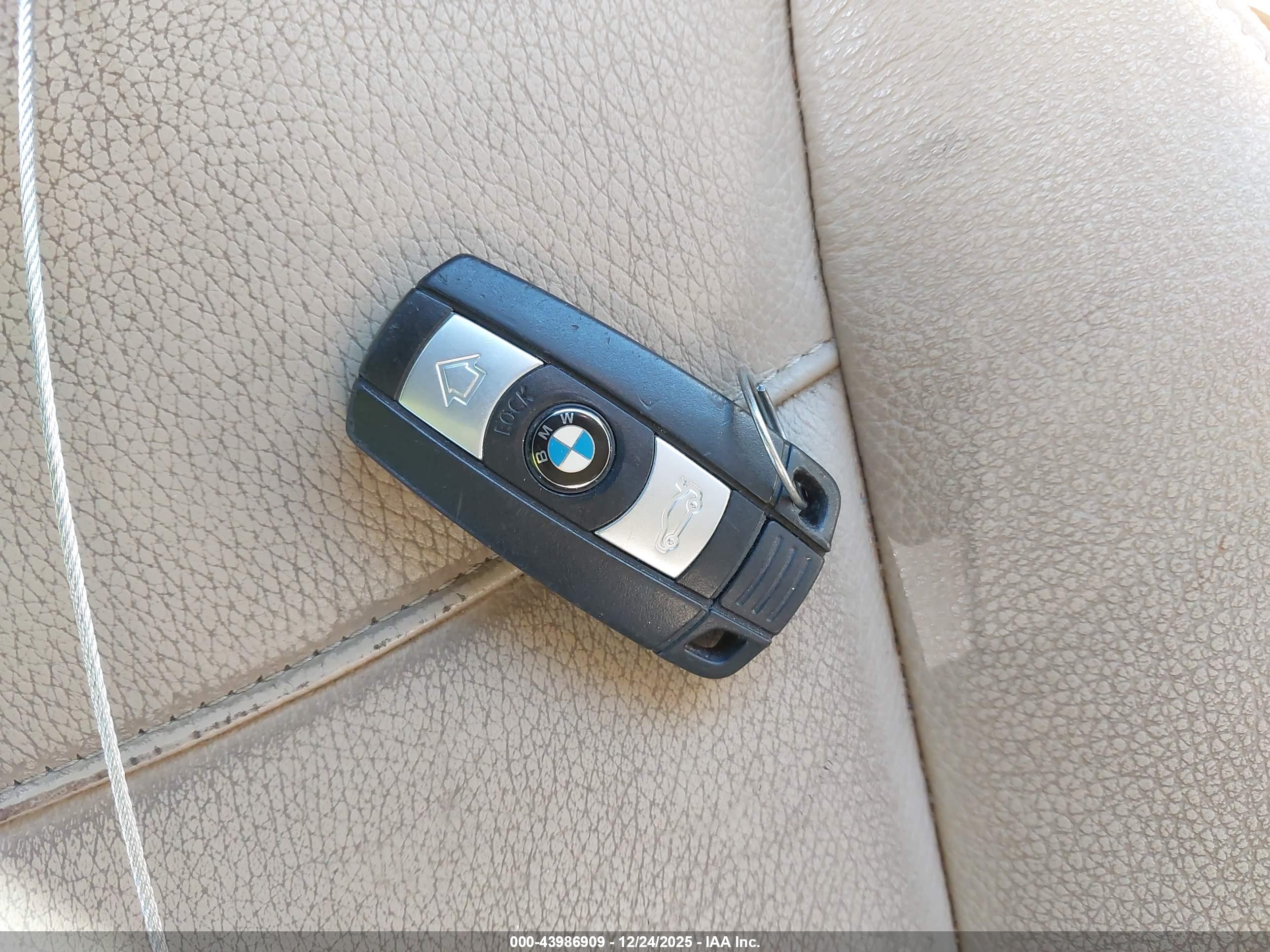 BMW 328I image 11