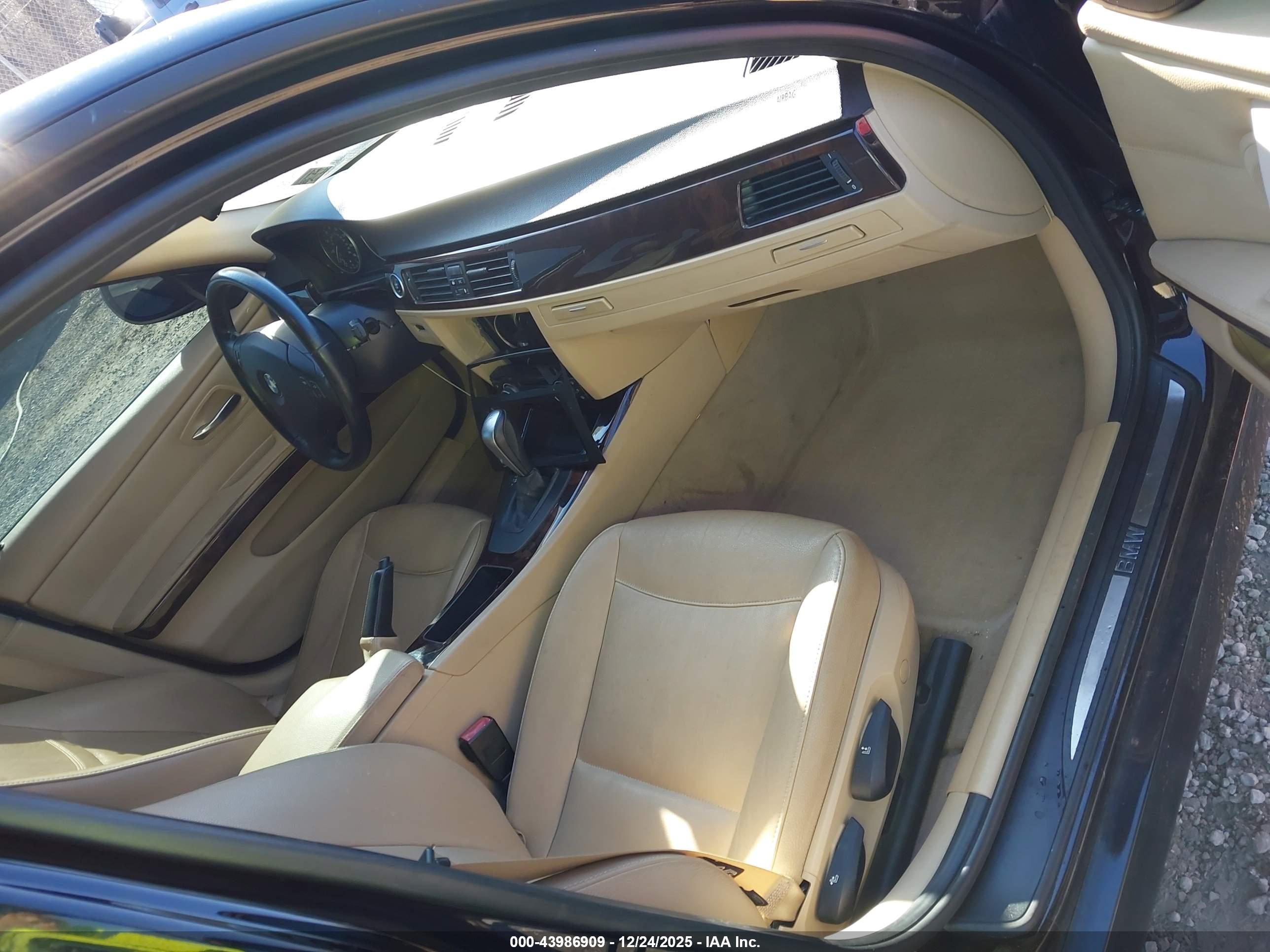 BMW 328I image 5