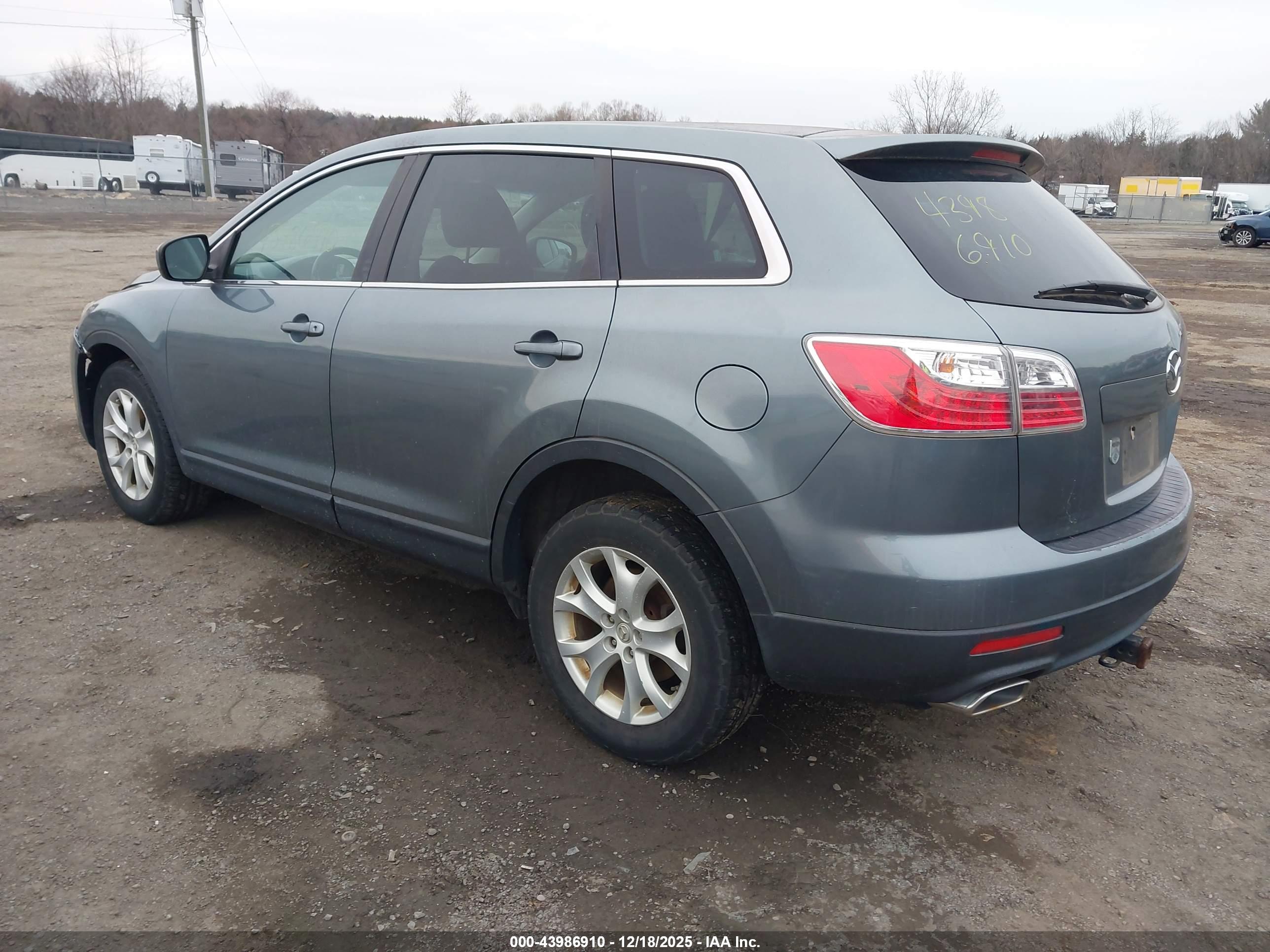 MAZDA CX-9 image 3
