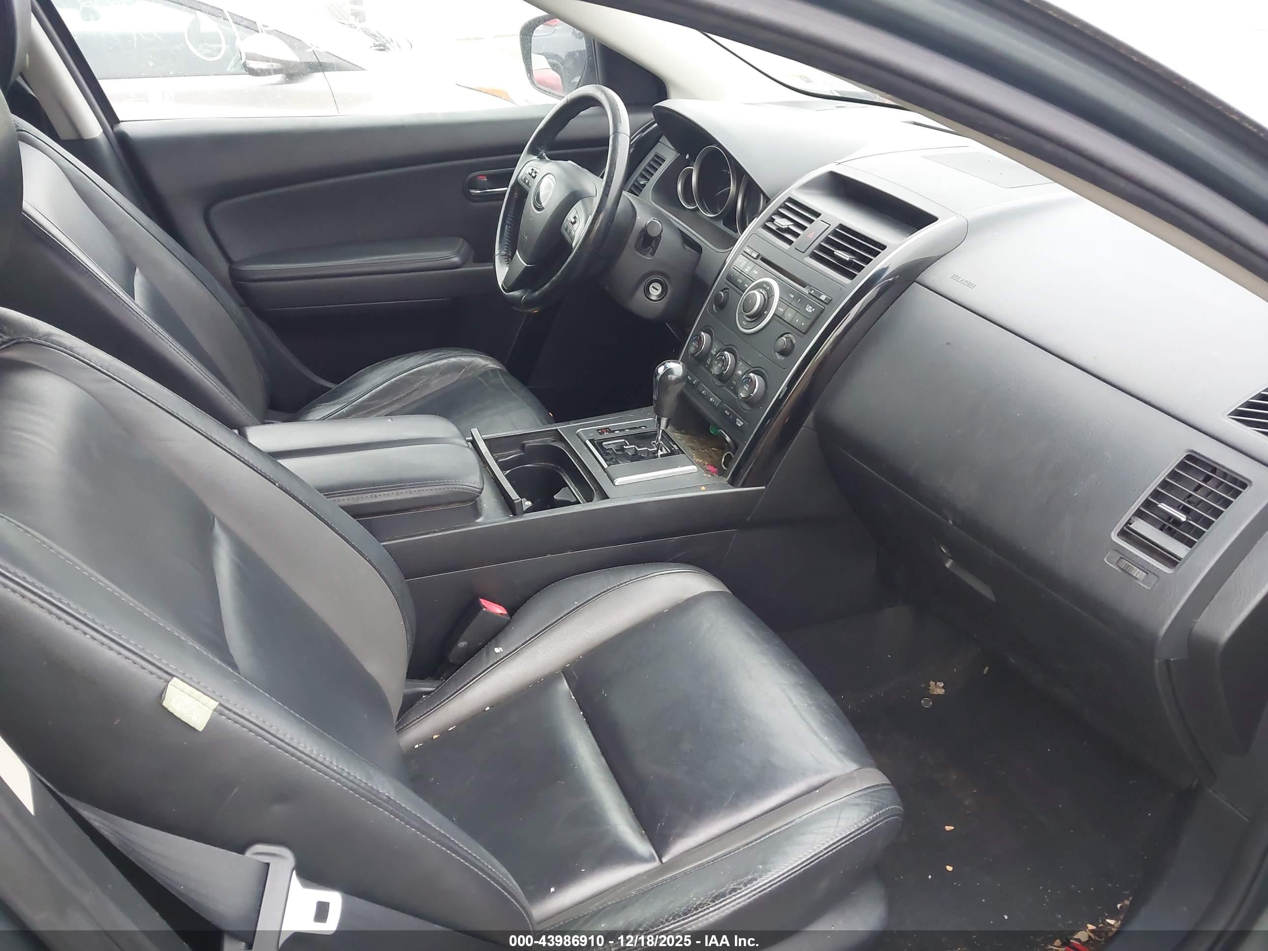 MAZDA CX-9 image 5