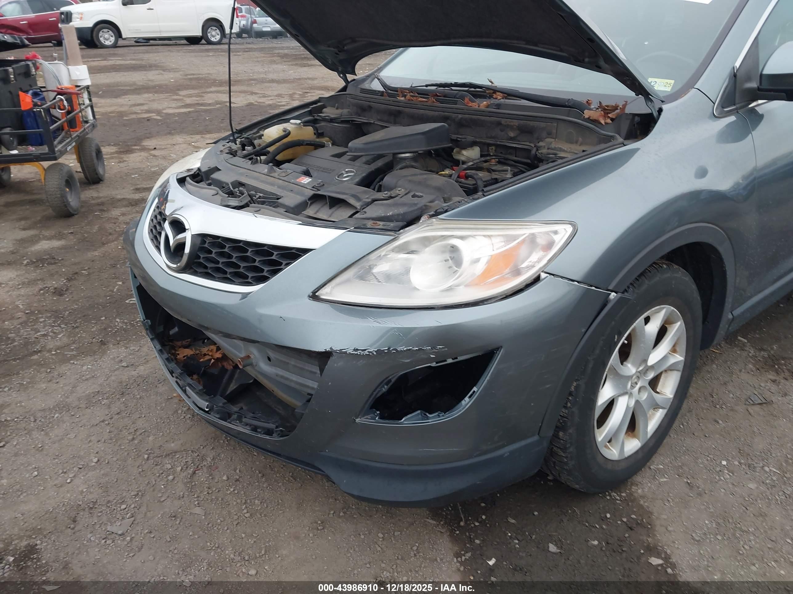 MAZDA CX-9 image 6