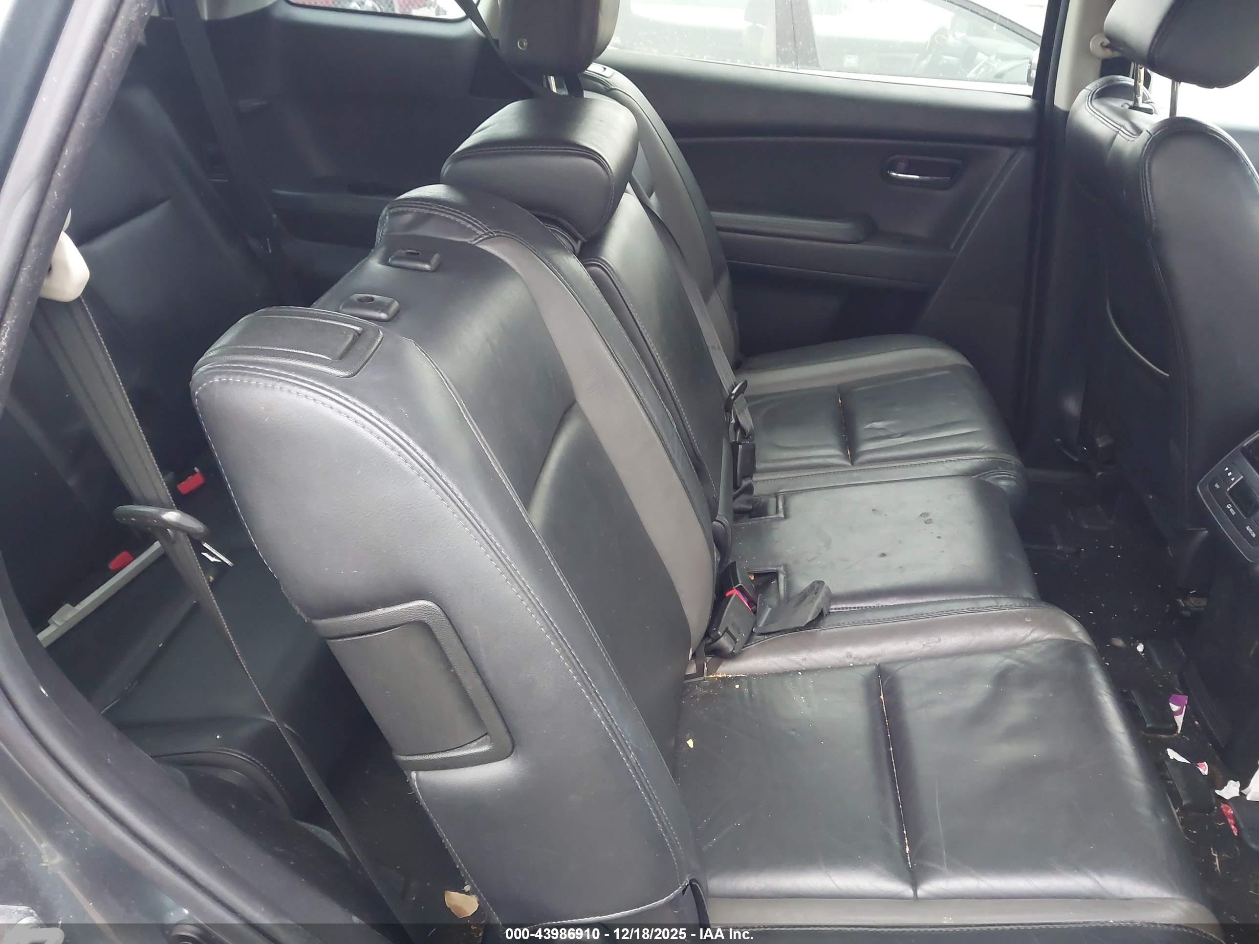 MAZDA CX-9 image 8