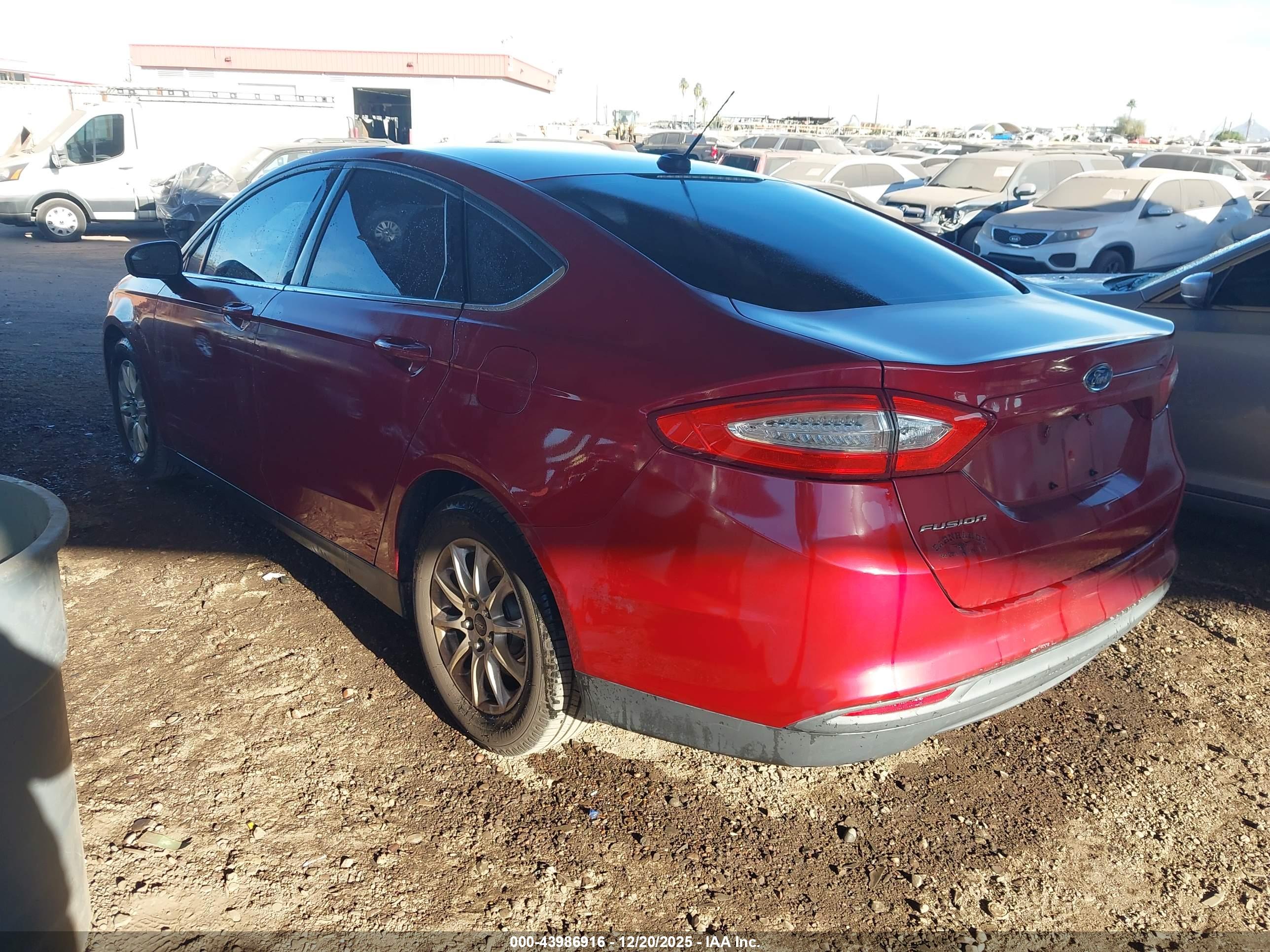 FORD FUSION image 3