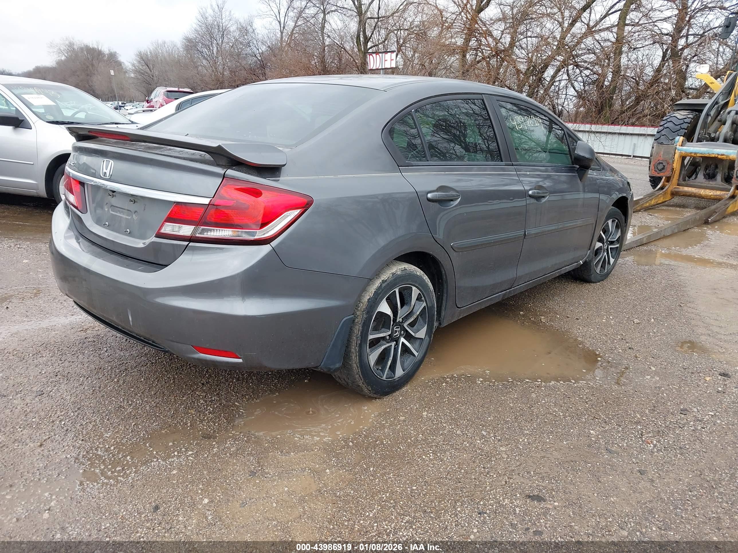HONDA CIVIC image 4