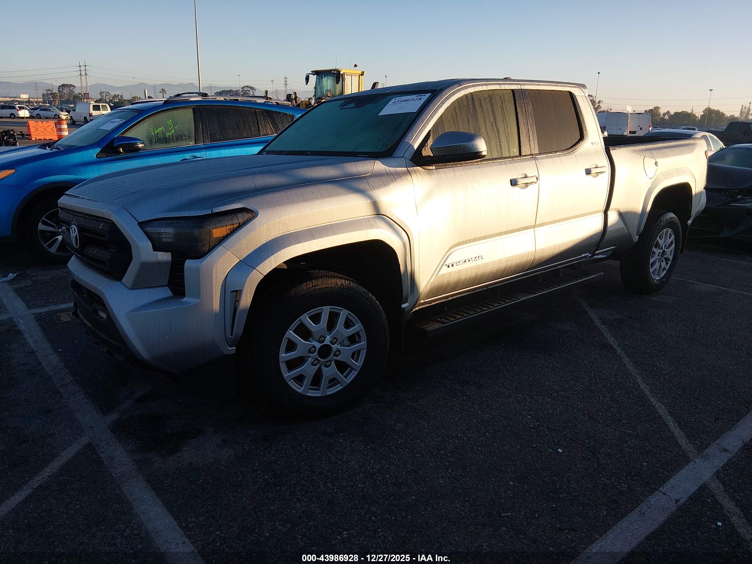 TOYOTA TACOMA image 2