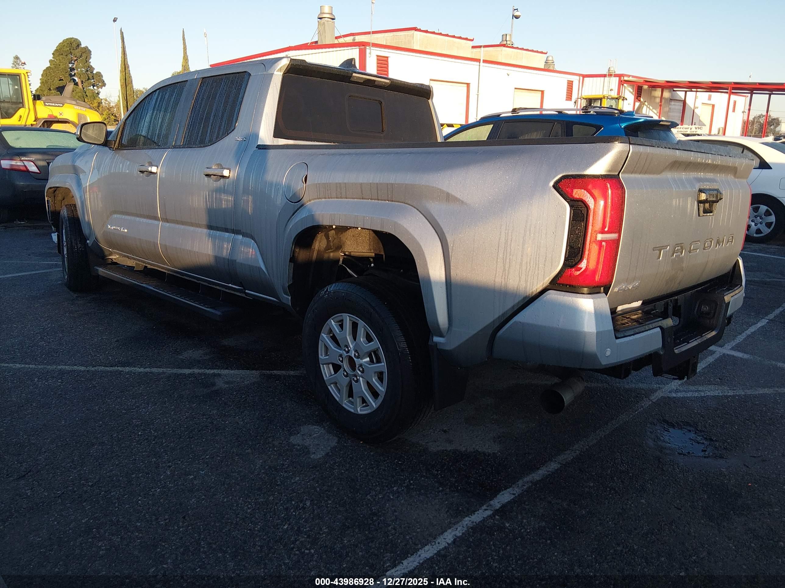 TOYOTA TACOMA image 3