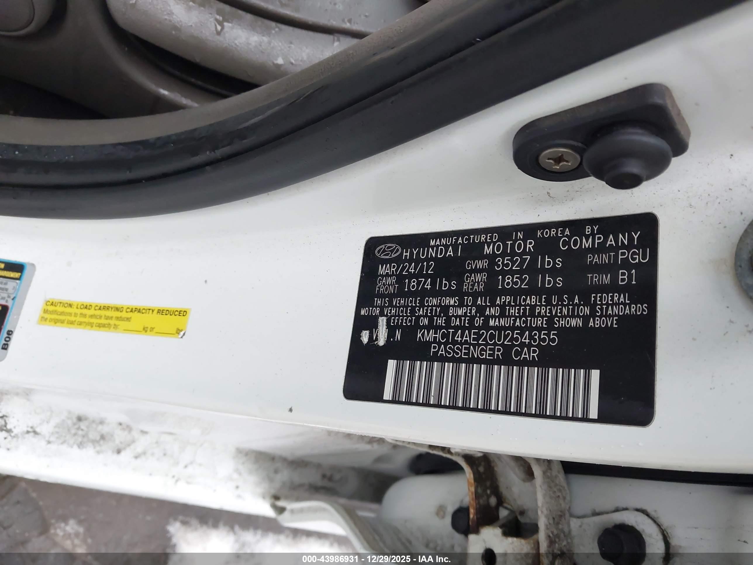 HYUNDAI ACCENT image 9