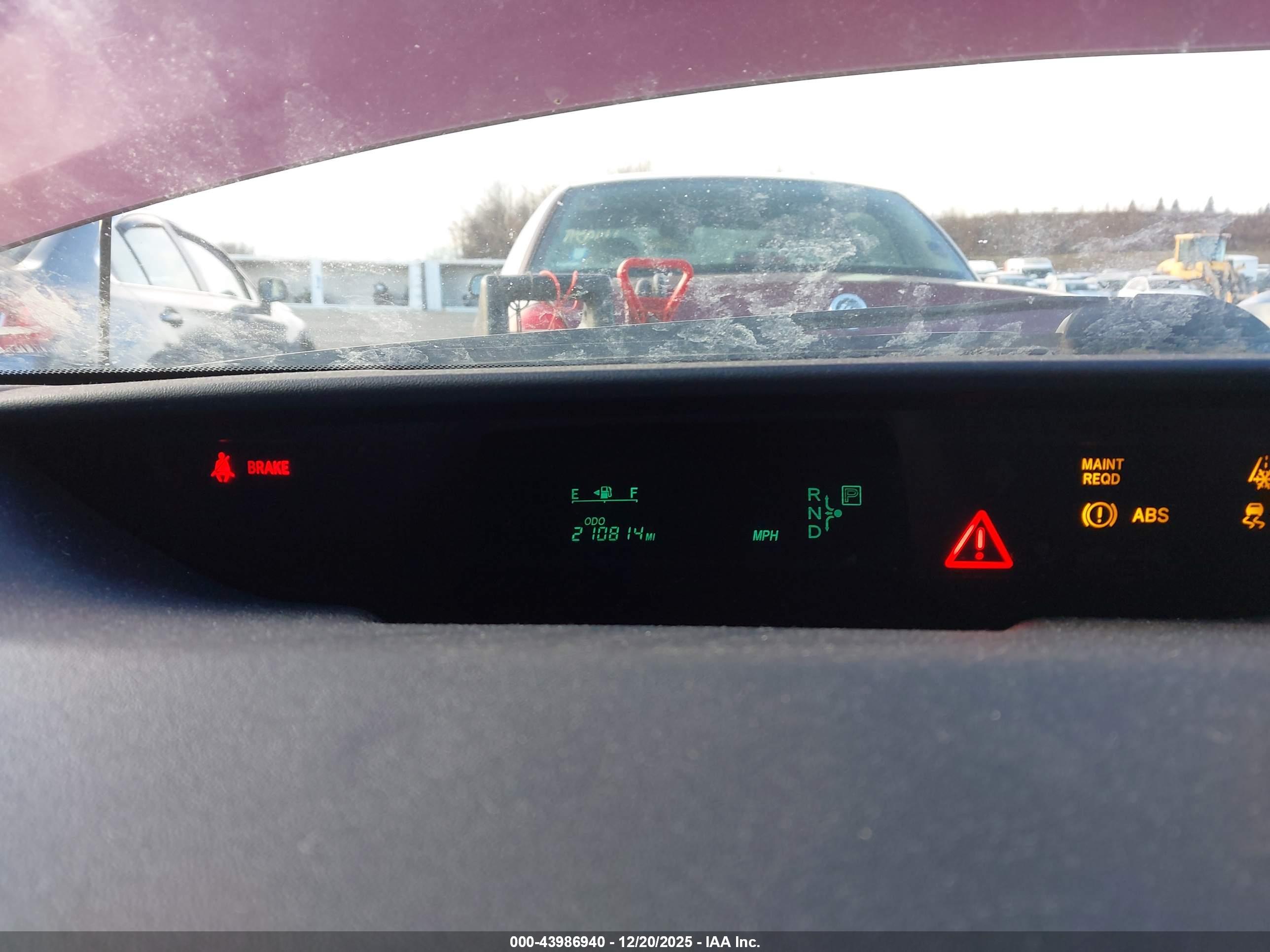 TOYOTA PRIUS image 7