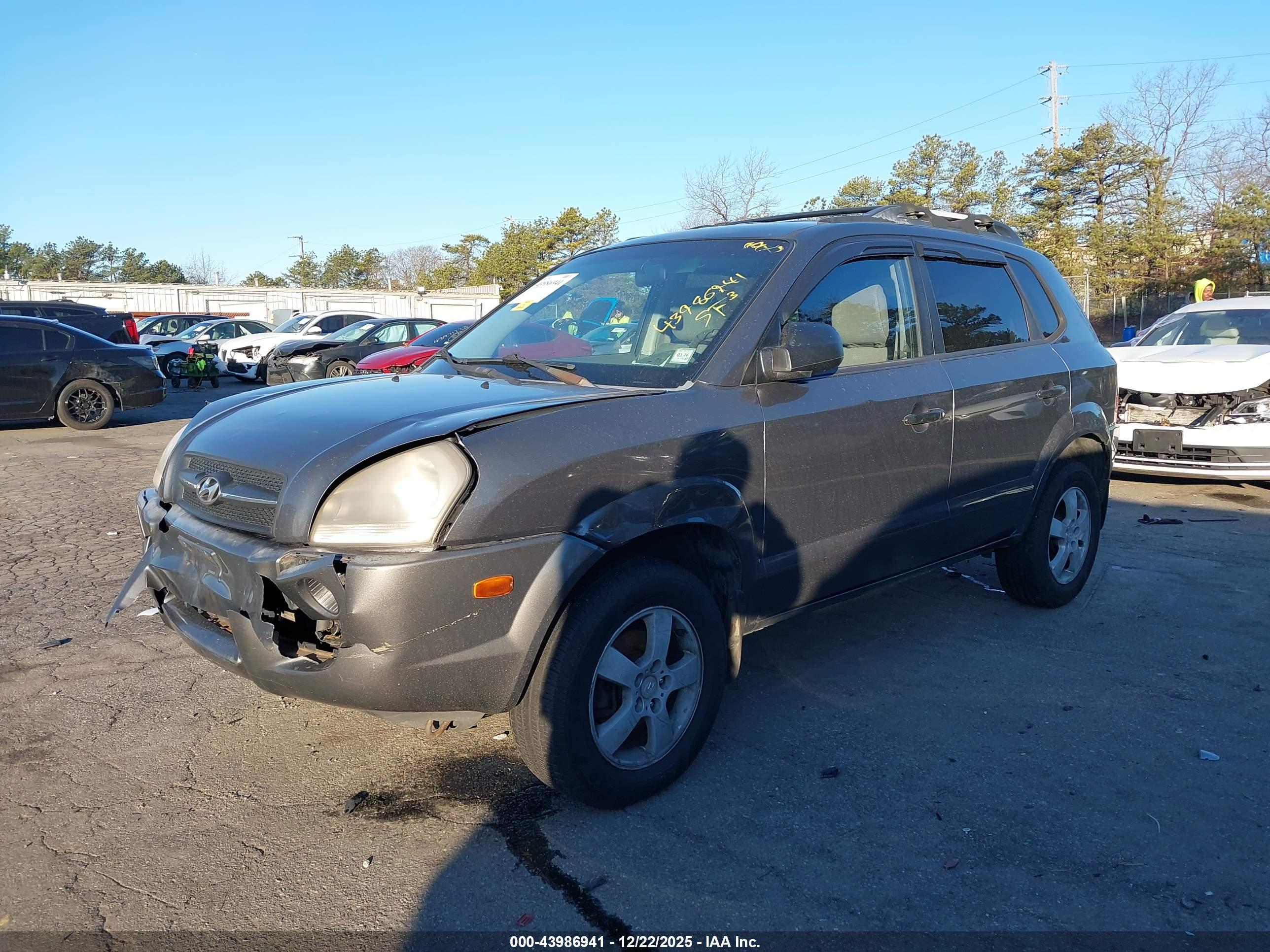 HYUNDAI TUCSON image 2