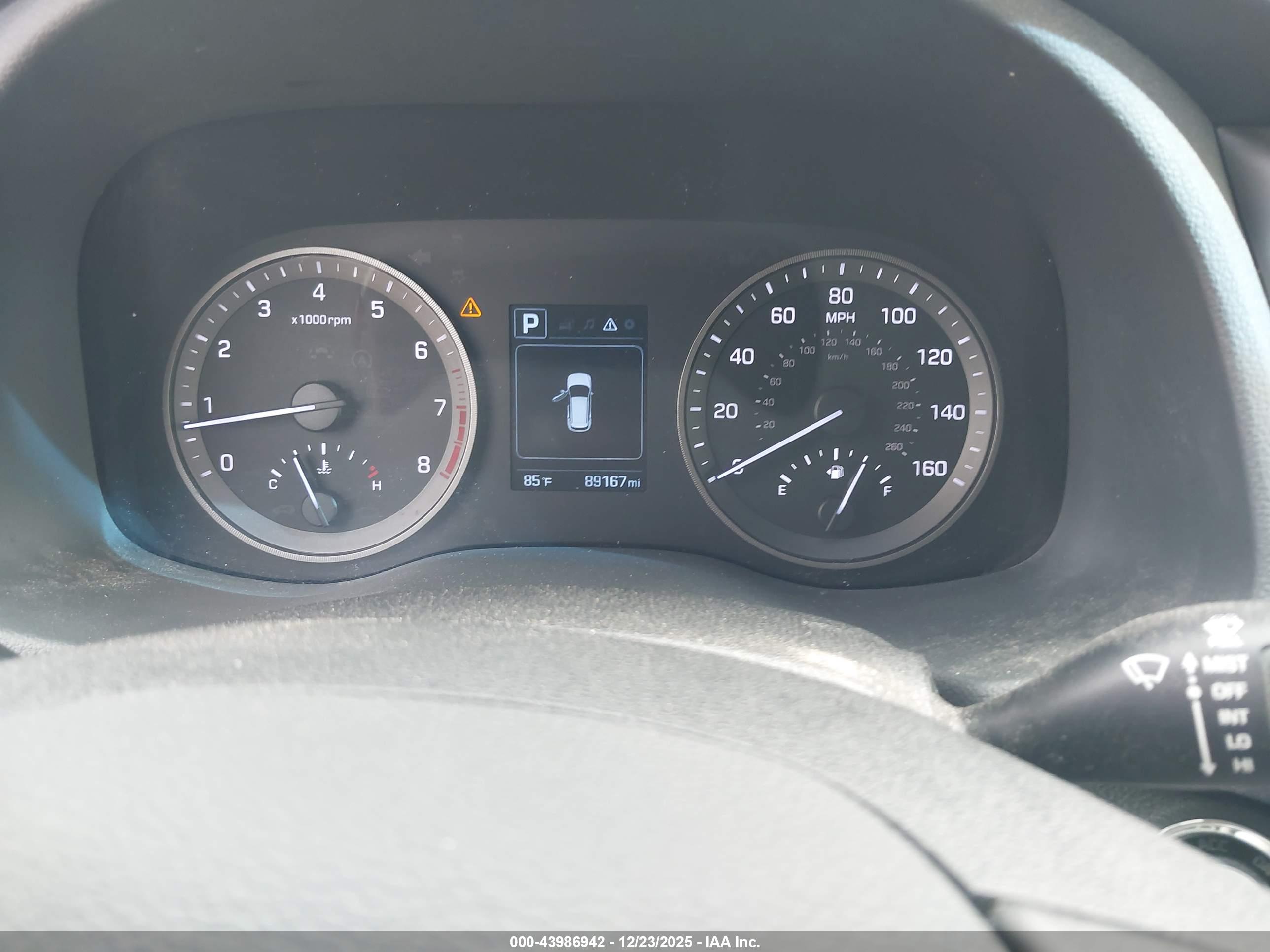 HYUNDAI TUCSON image 7