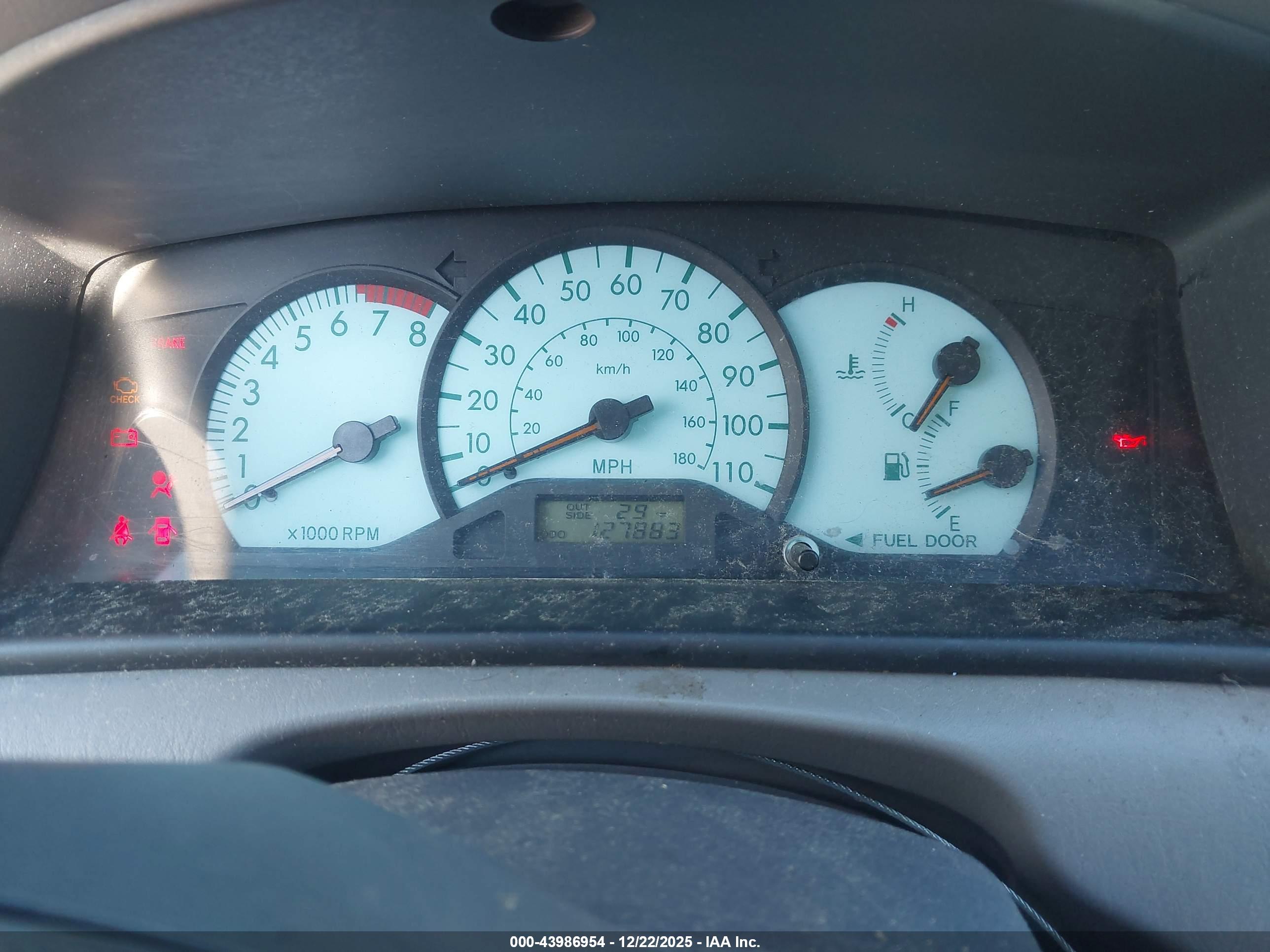 TOYOTA COROLLA image 7