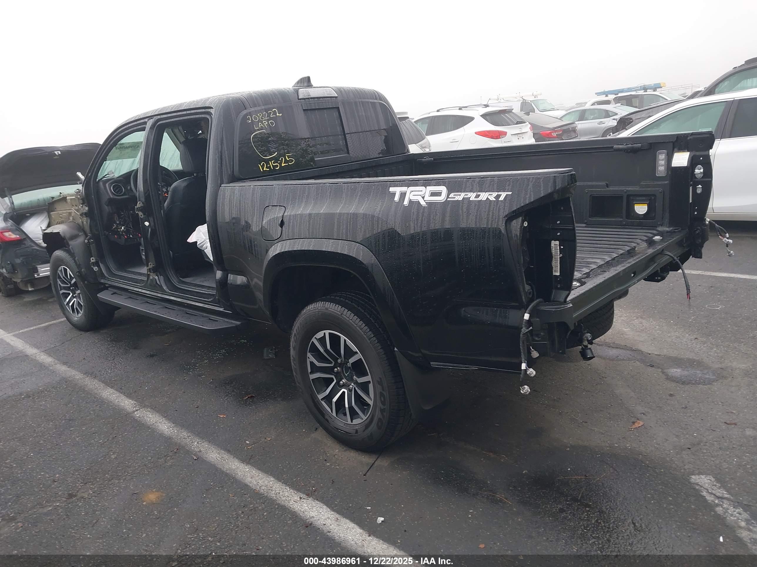 TOYOTA TACOMA image 3