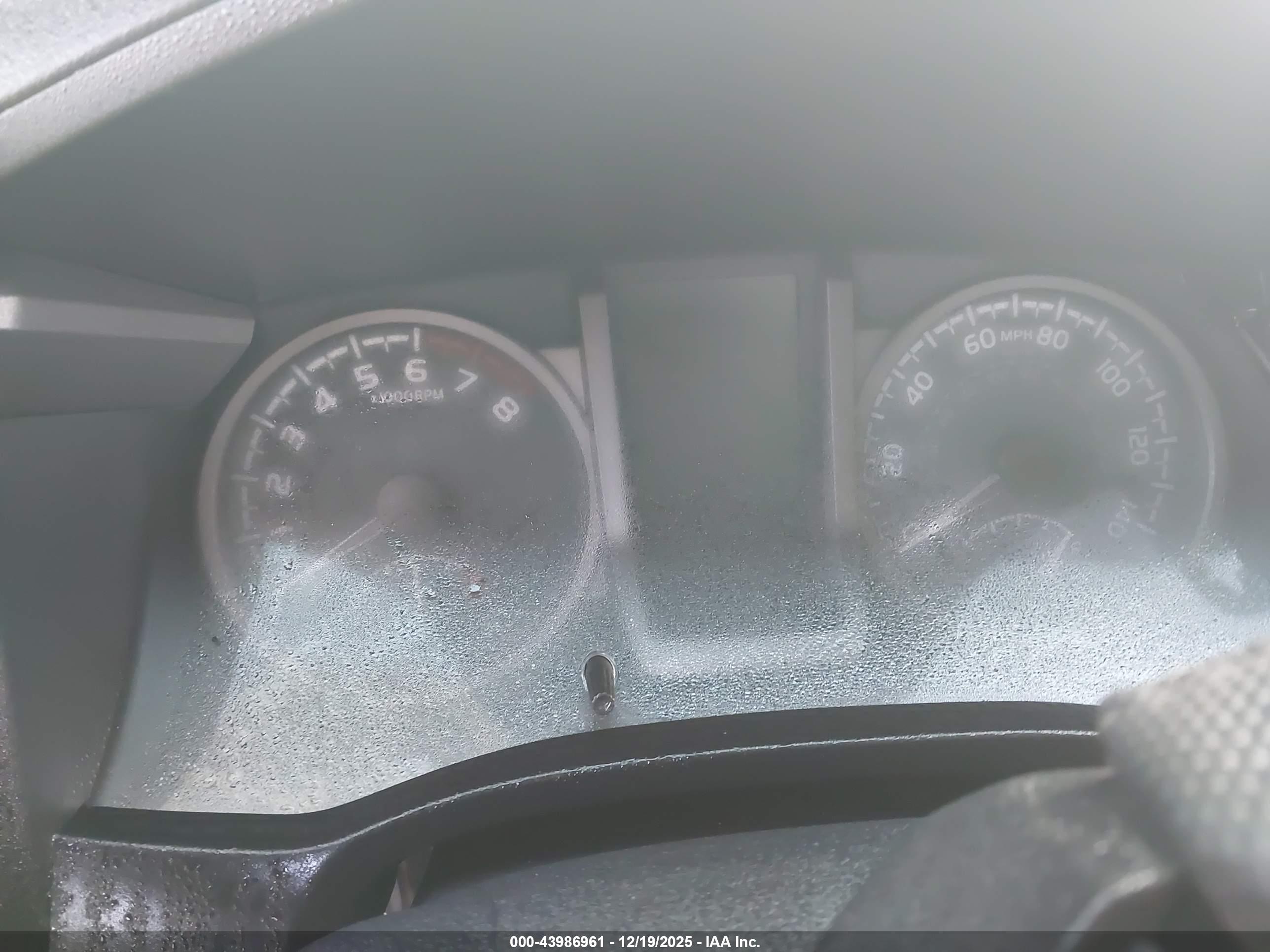 TOYOTA TACOMA image 7