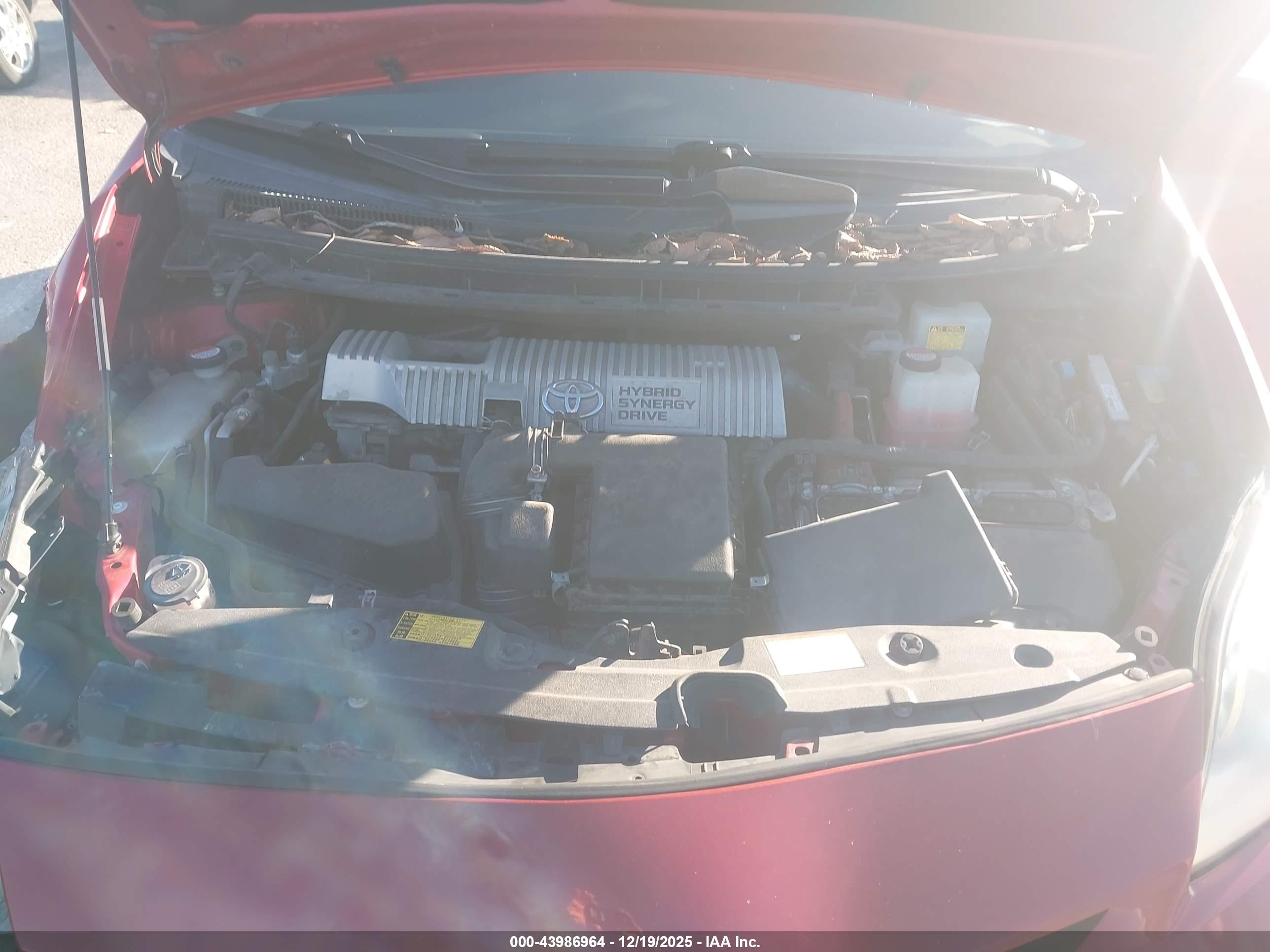 TOYOTA PRIUS image 10