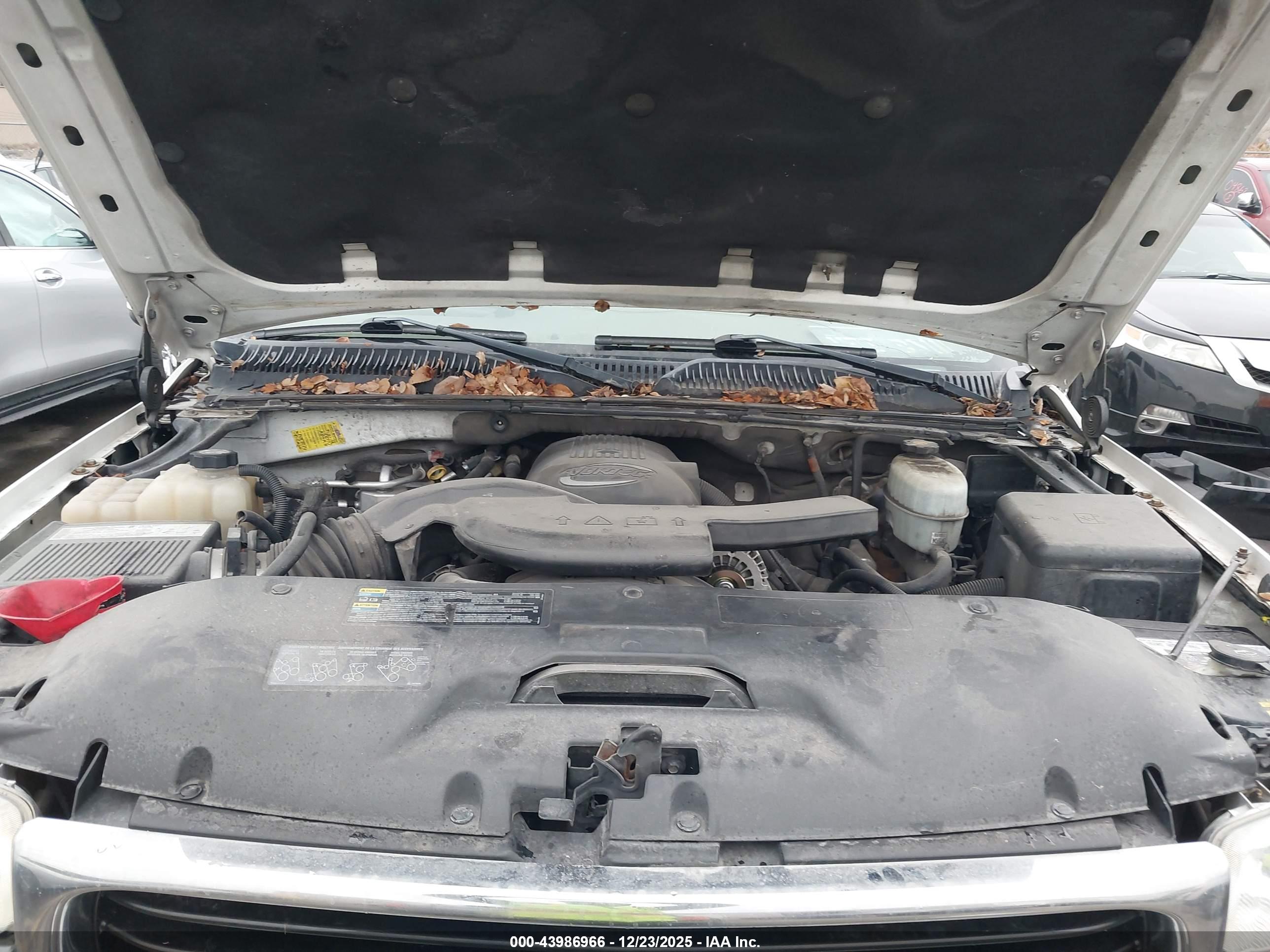 GMC YUKON image 10