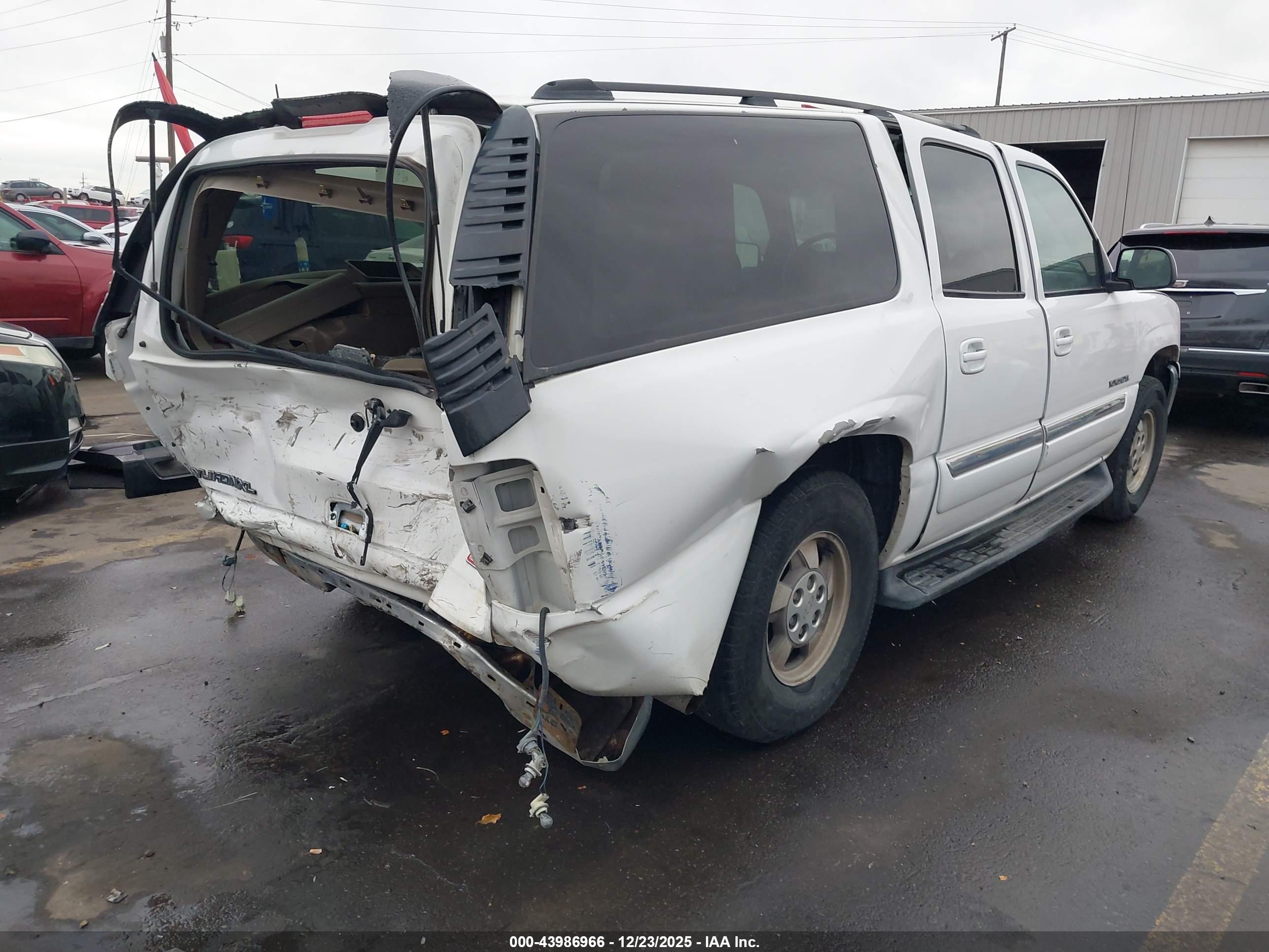 GMC YUKON image 4