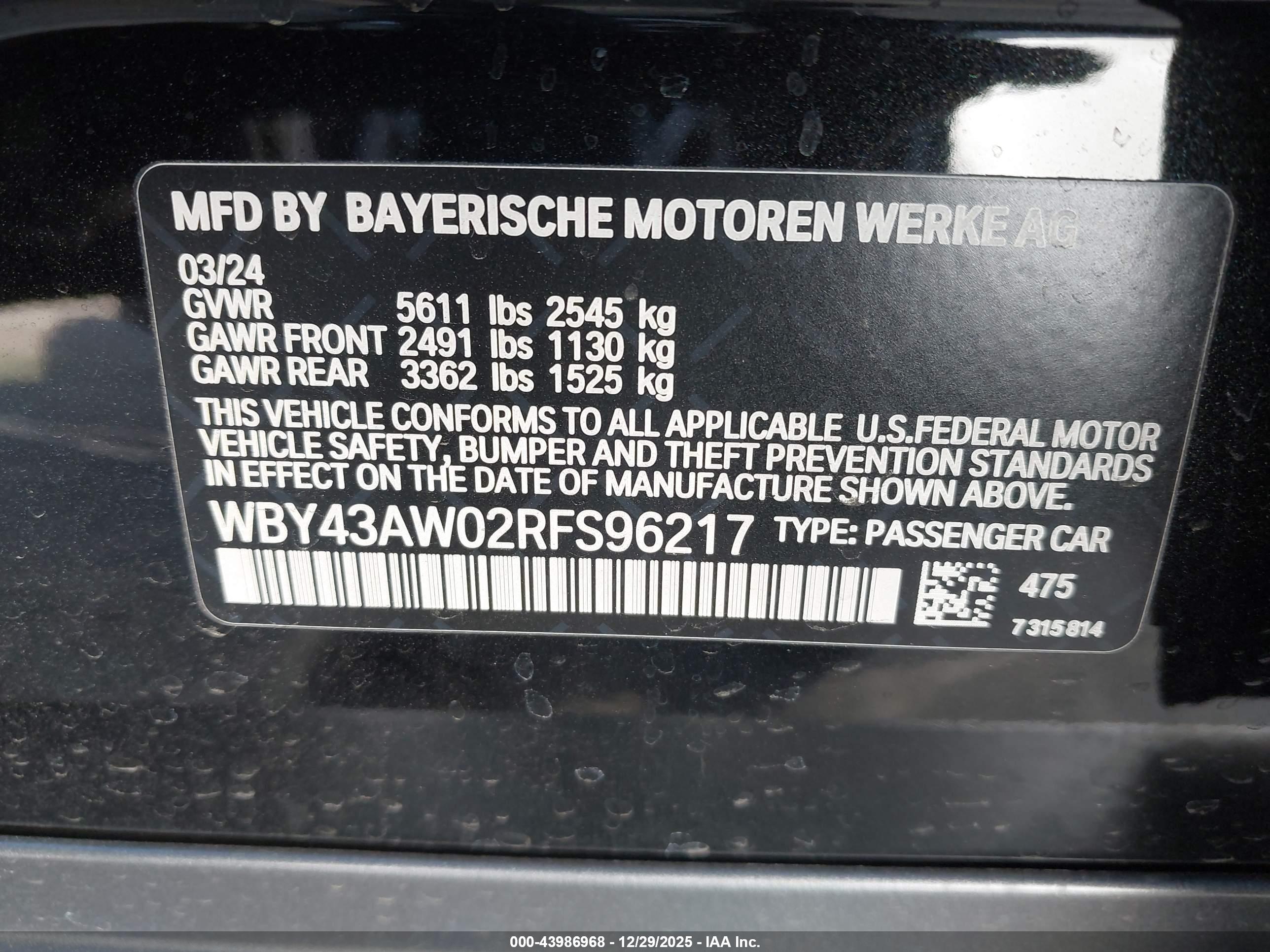 BMW I4 image 9