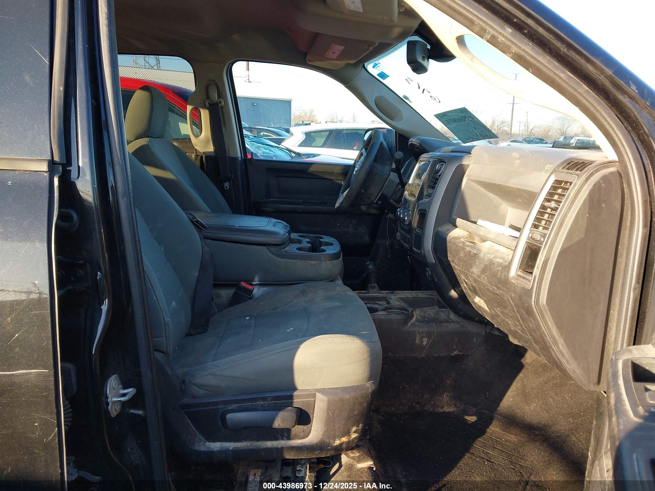 RAM 2500 image 5