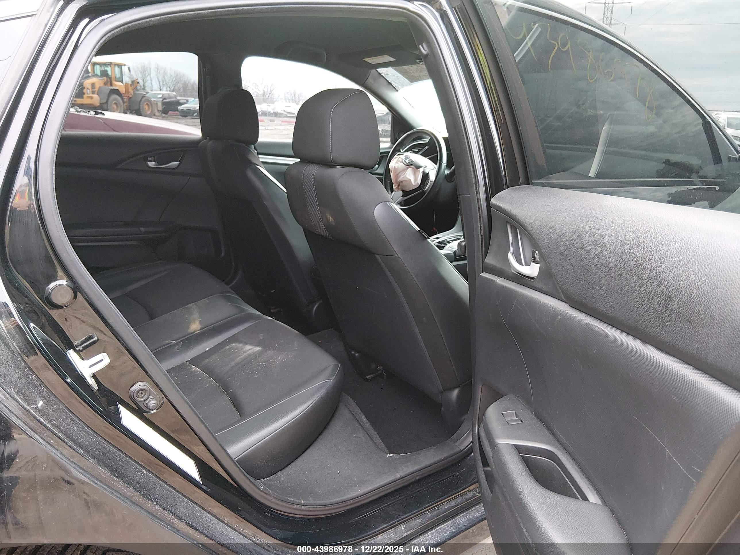 HONDA CIVIC image 8