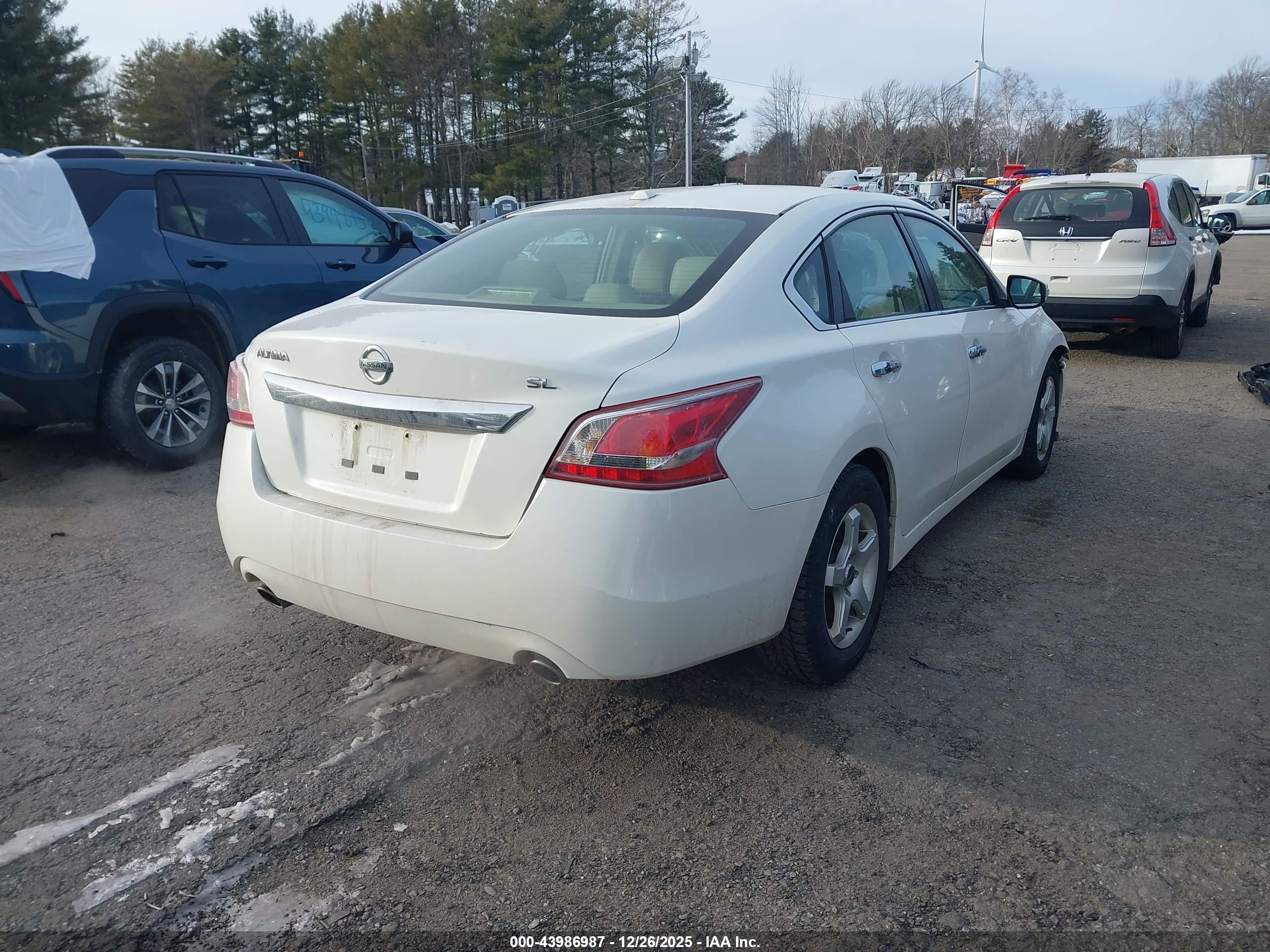 NISSAN ALTIMA image 4