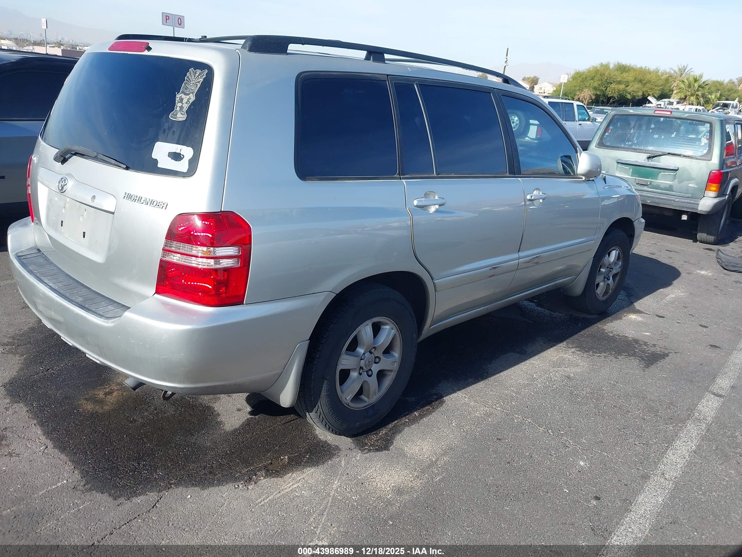 TOYOTA HIGHLANDER image 4