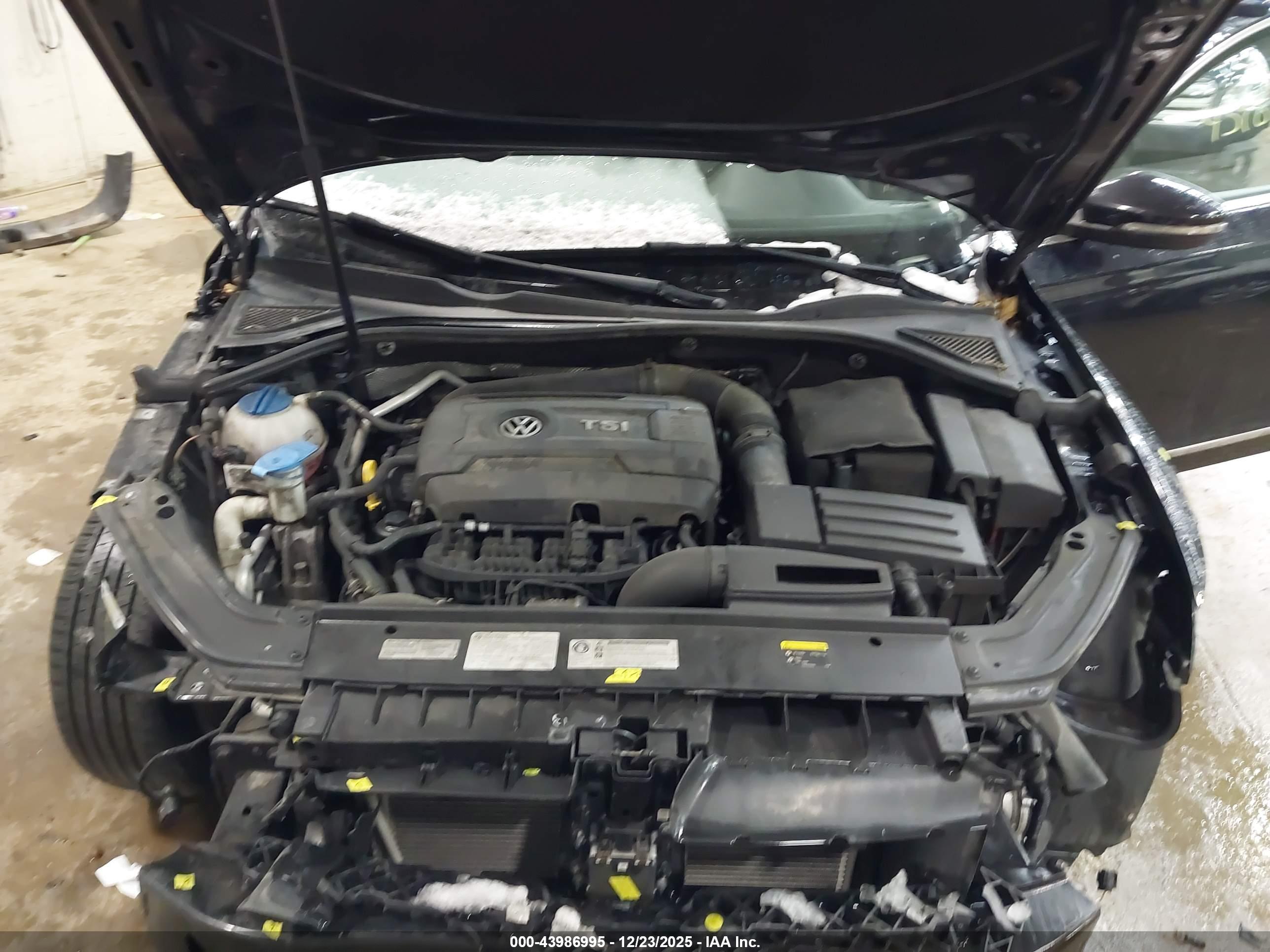 VOLKSWAGEN PASSAT image 10