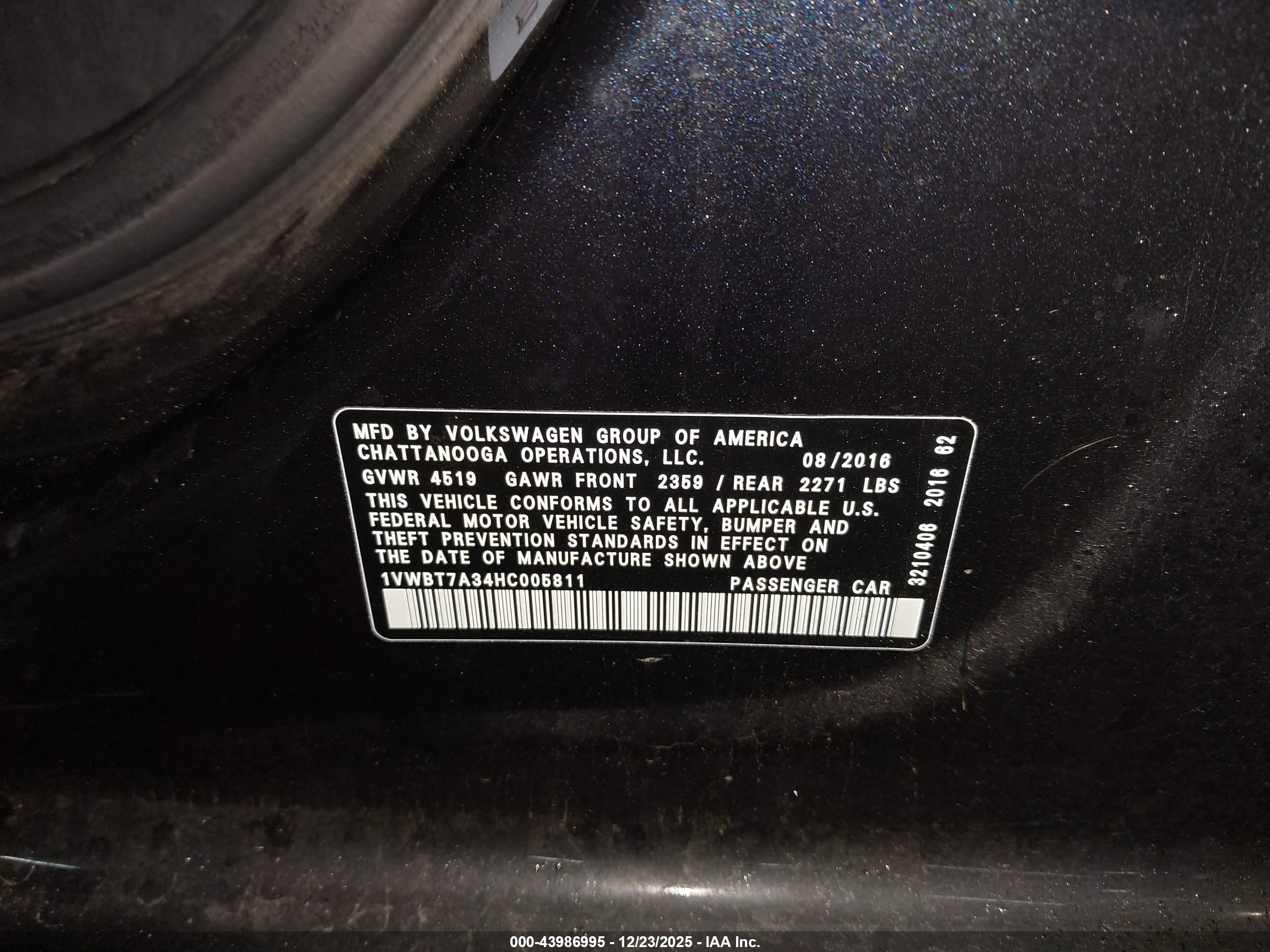 VOLKSWAGEN PASSAT image 9