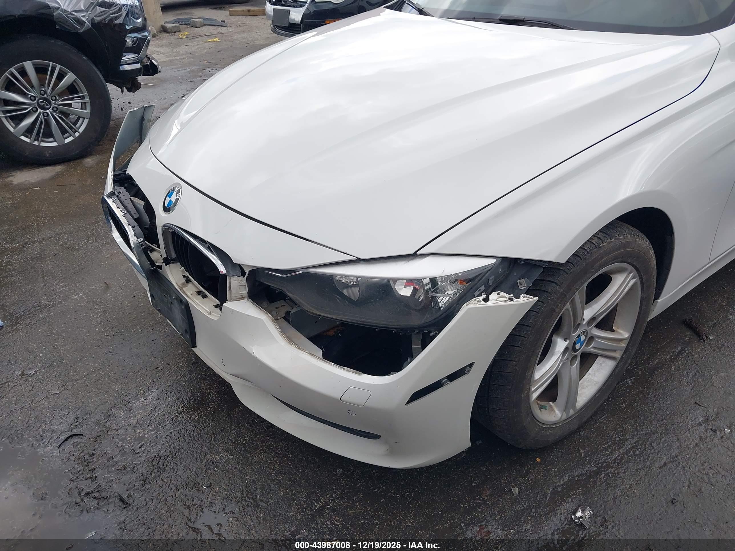 BMW 328I image 6