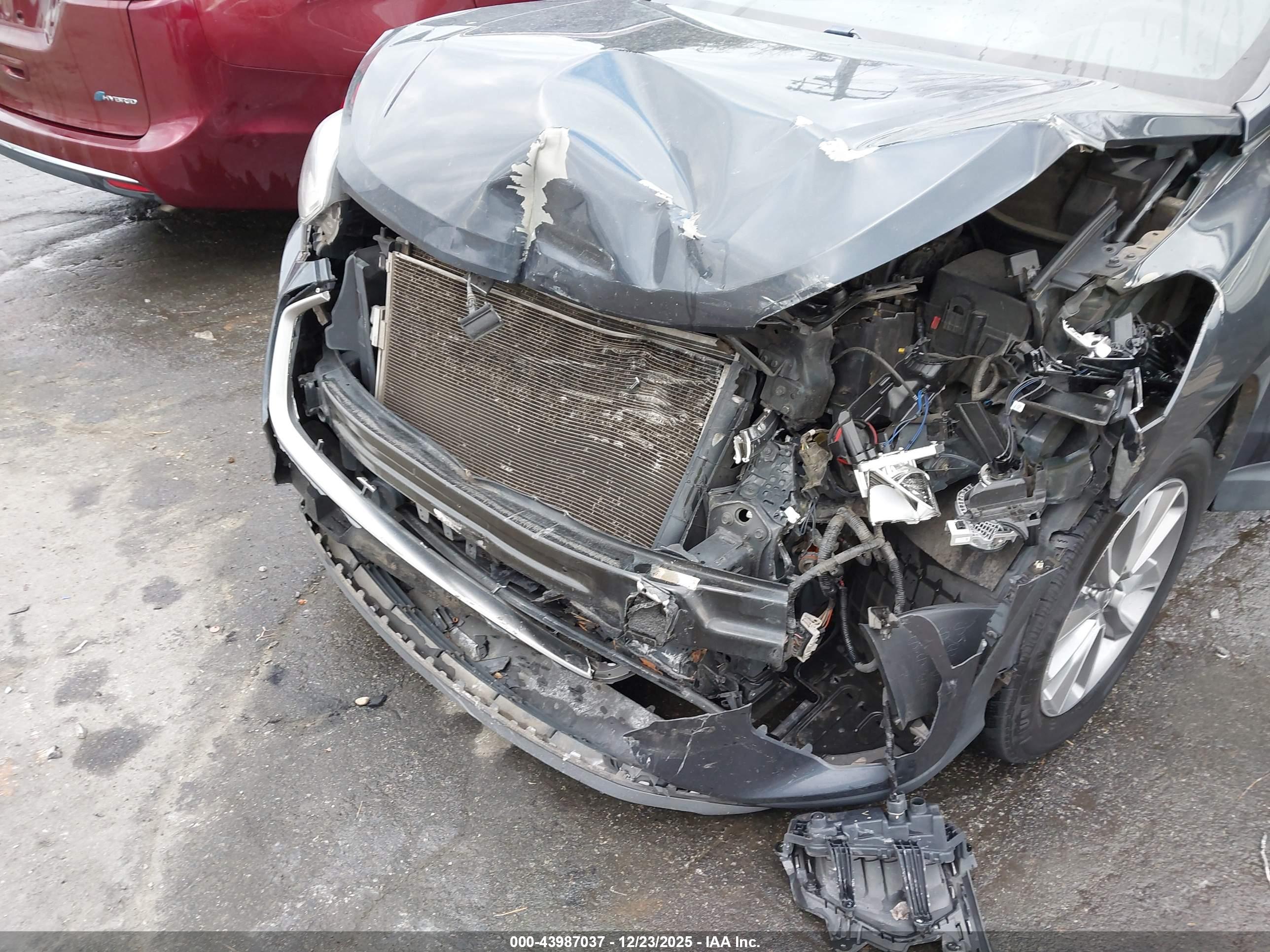 HYUNDAI SANTA image 6