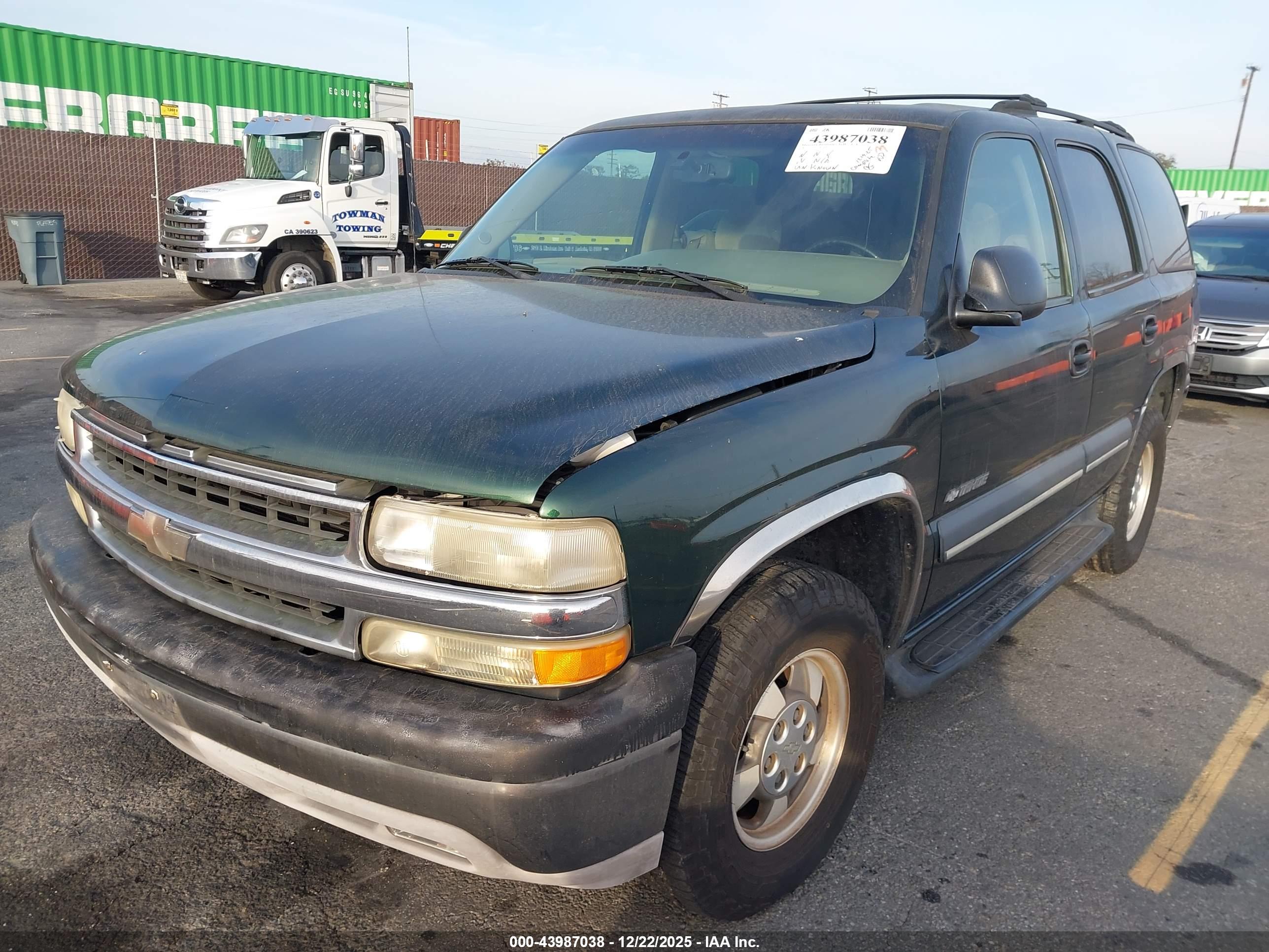CHEVROLET TAHOE image 2