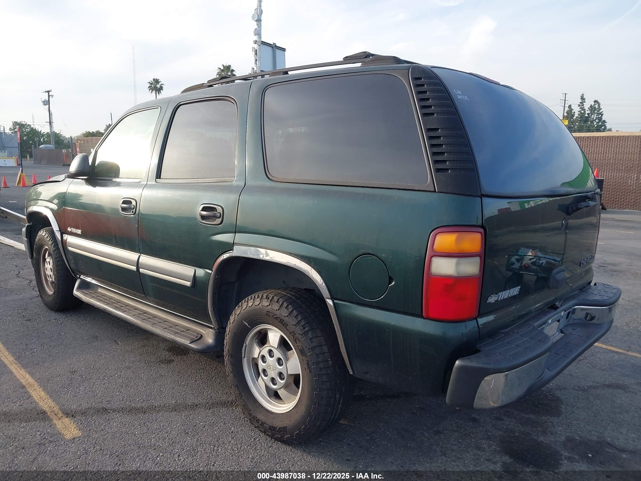 CHEVROLET TAHOE image 3
