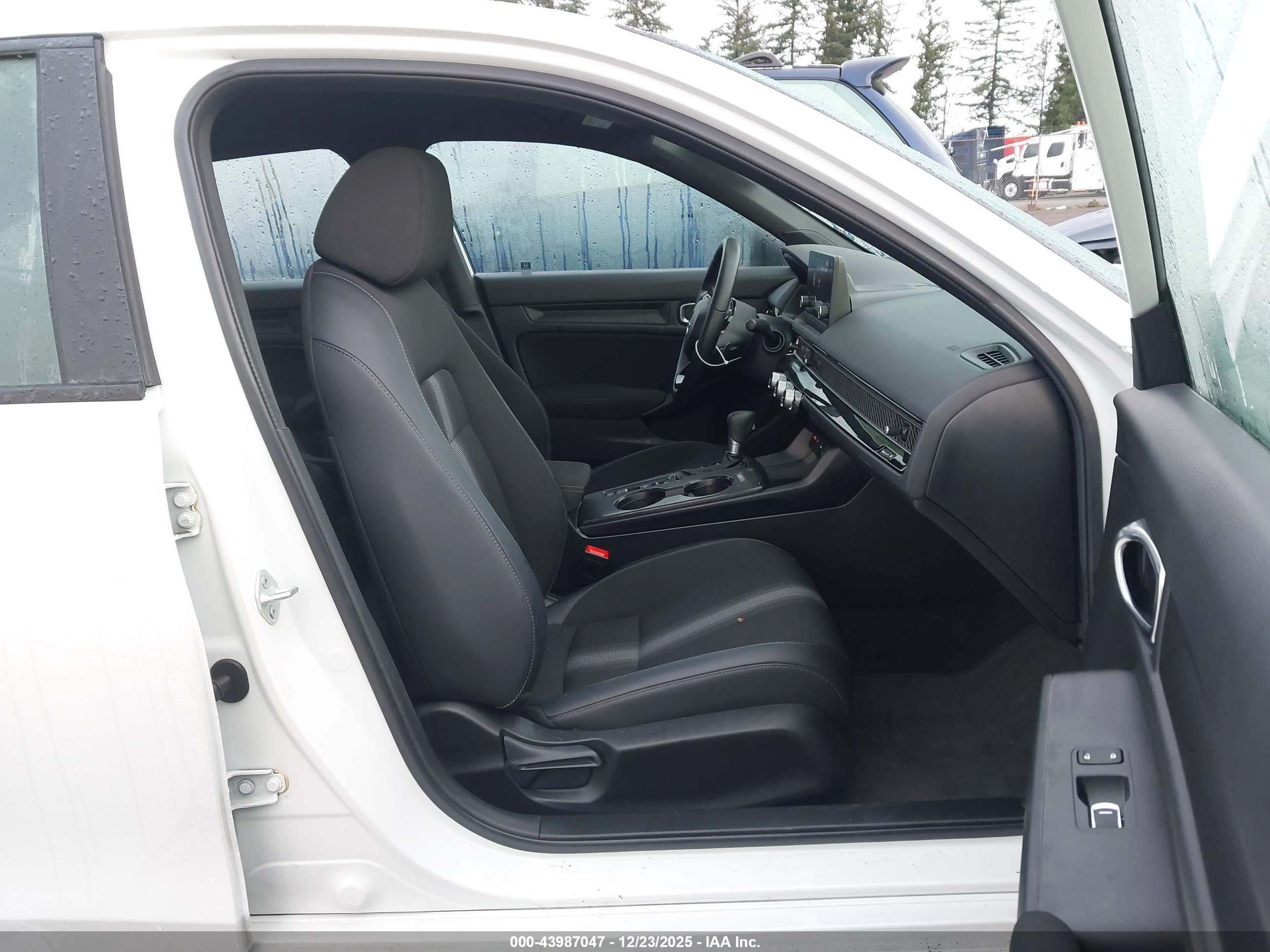 HONDA CIVIC image 5