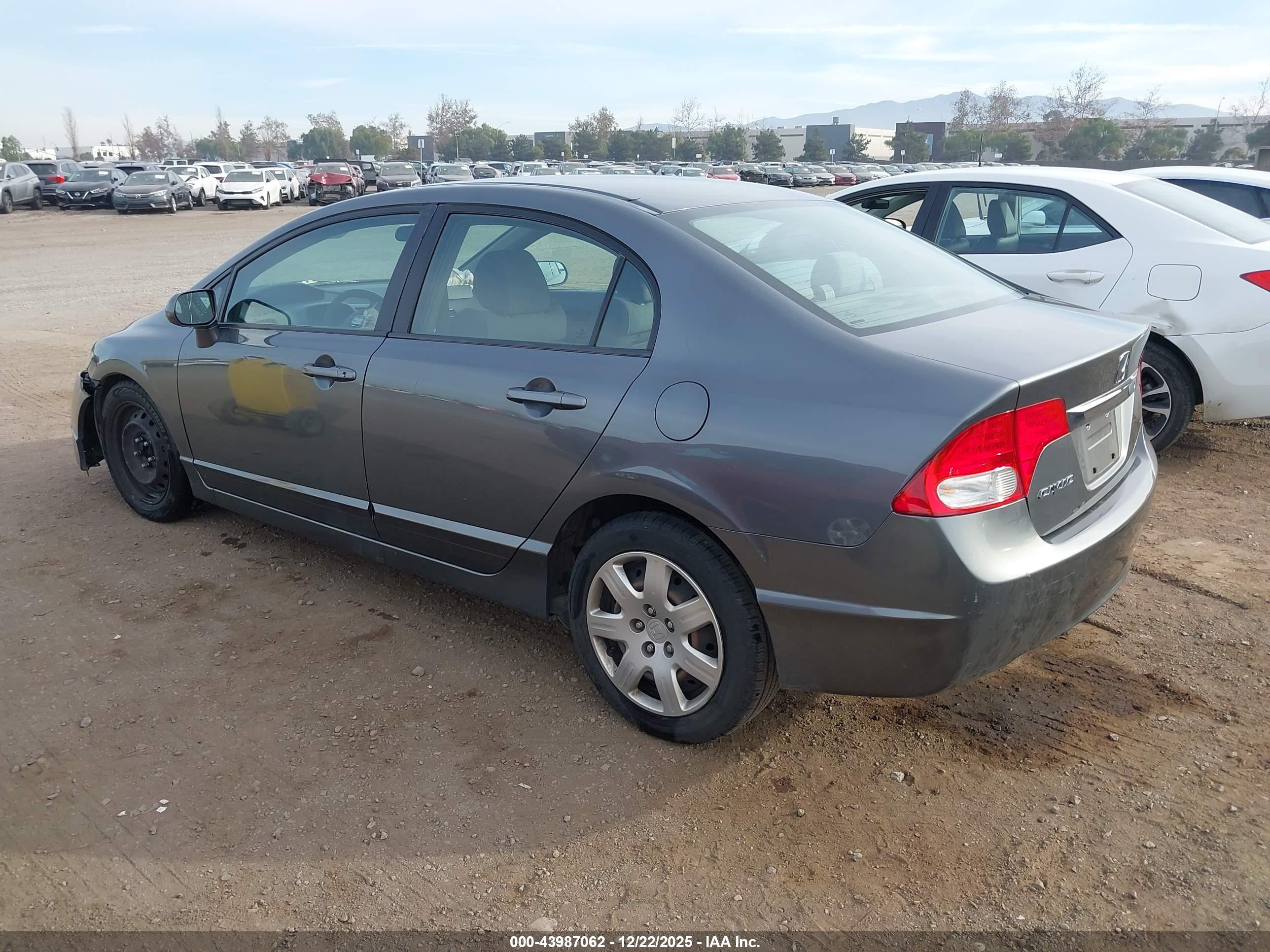 HONDA CIVIC image 3