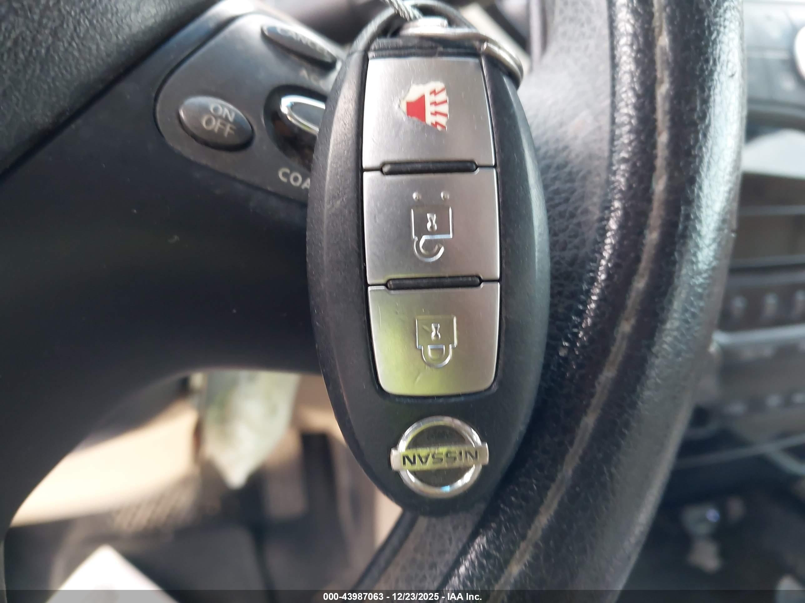 NISSAN PATHFINDER image 11