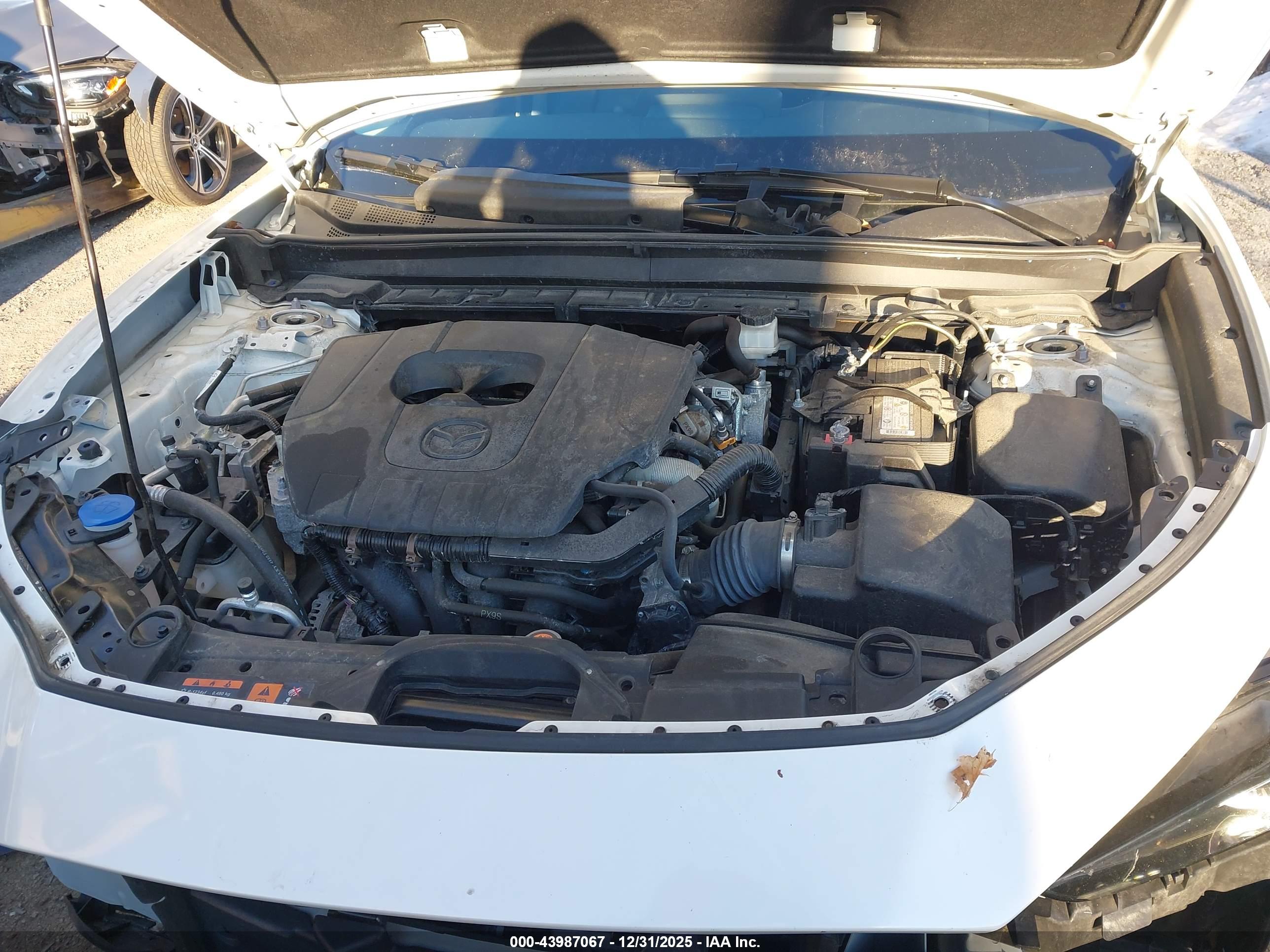 MAZDA CX-30 image 10