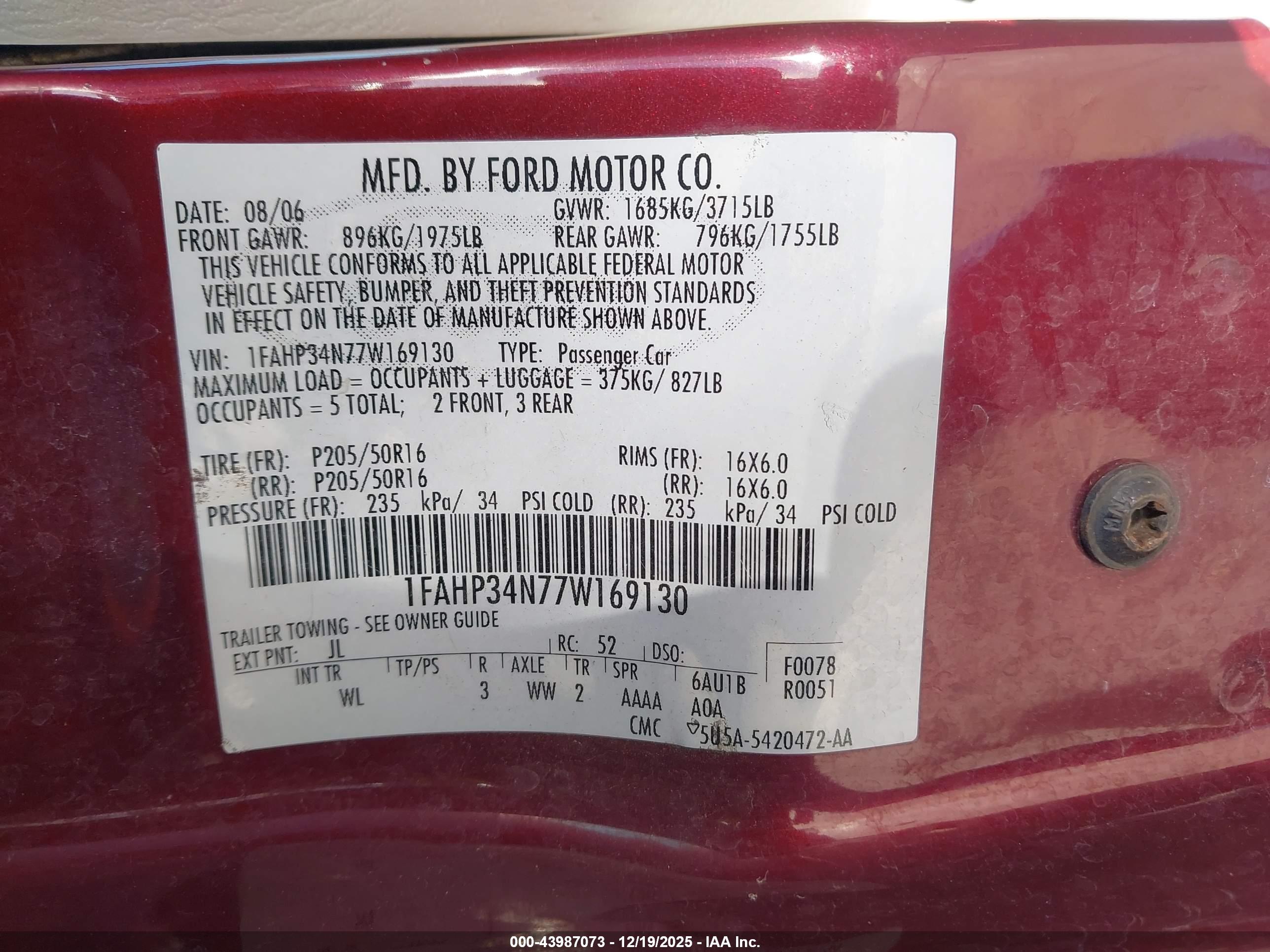 FORD FOCUS image 9