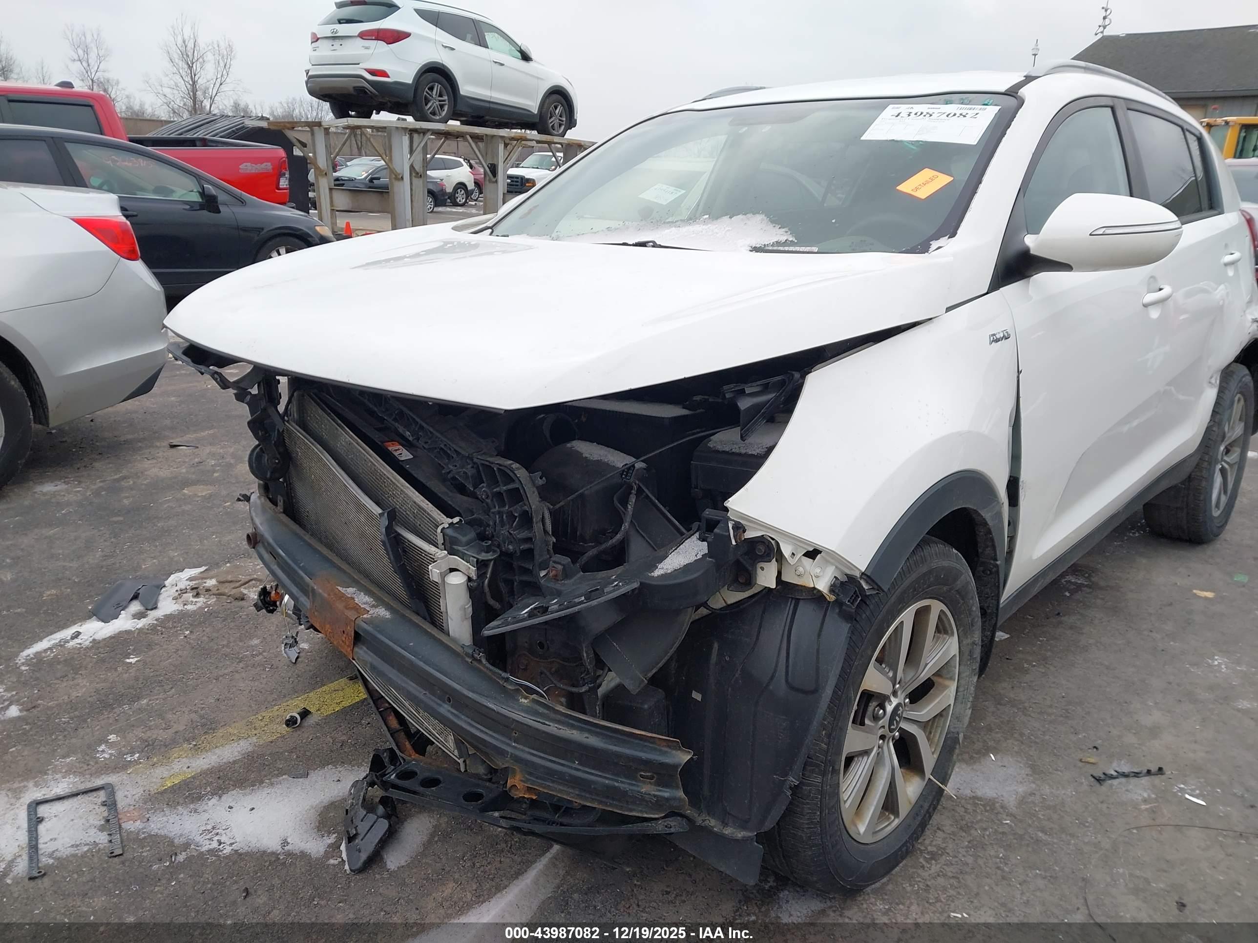 KIA SPORTAGE image 6