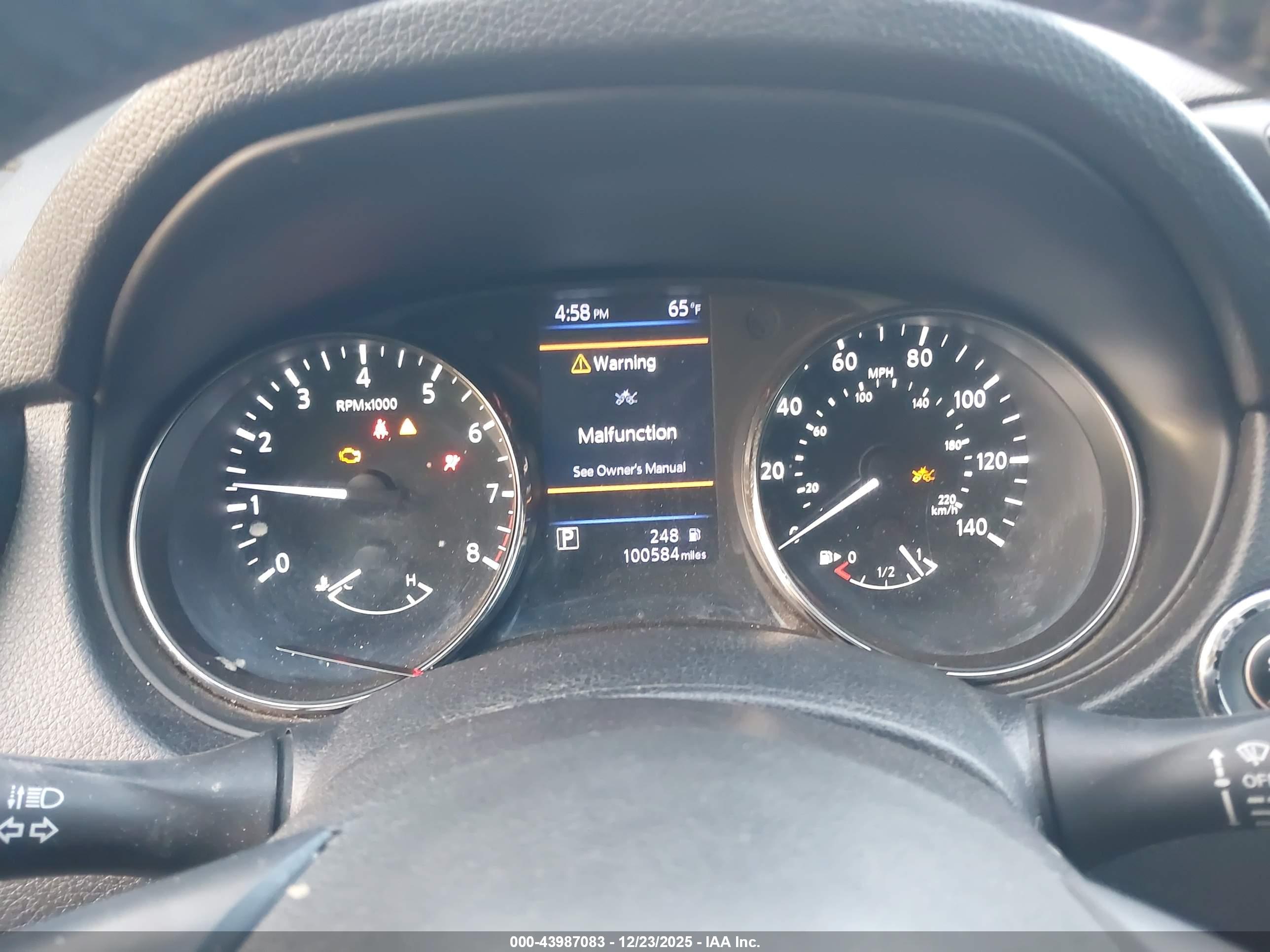 NISSAN ROGUE image 7