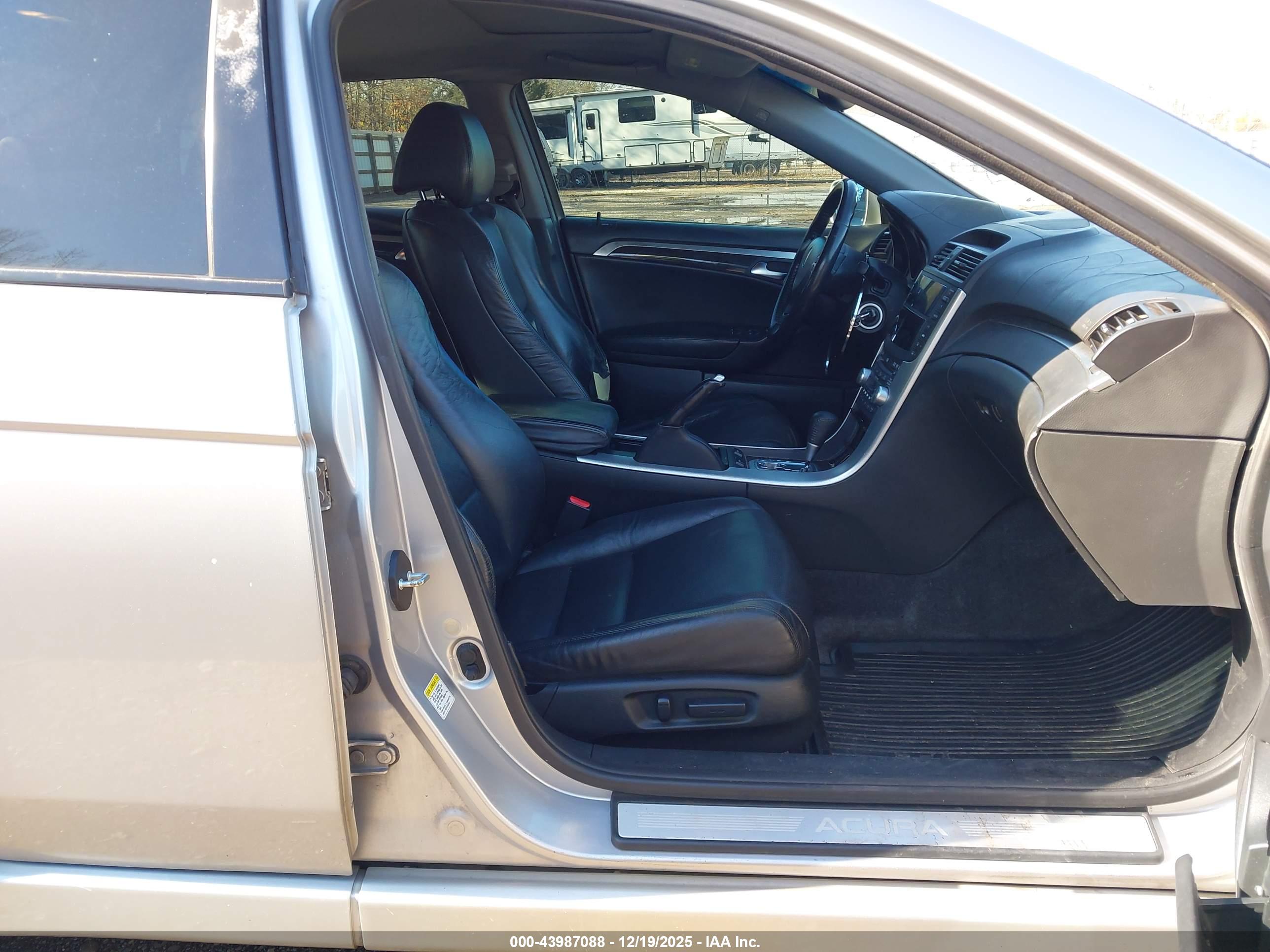 ACURA TL image 5