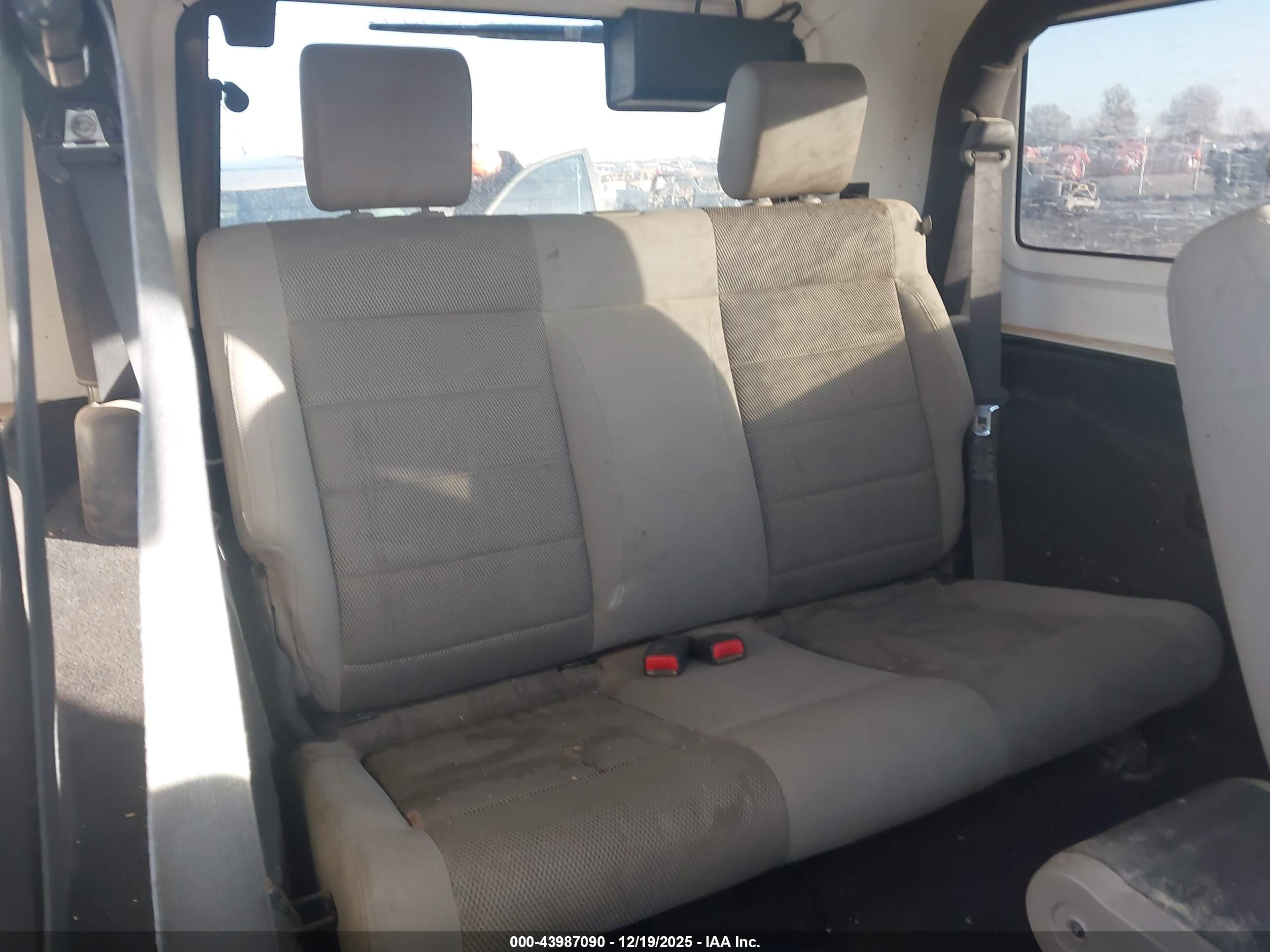JEEP WRANGLER image 8