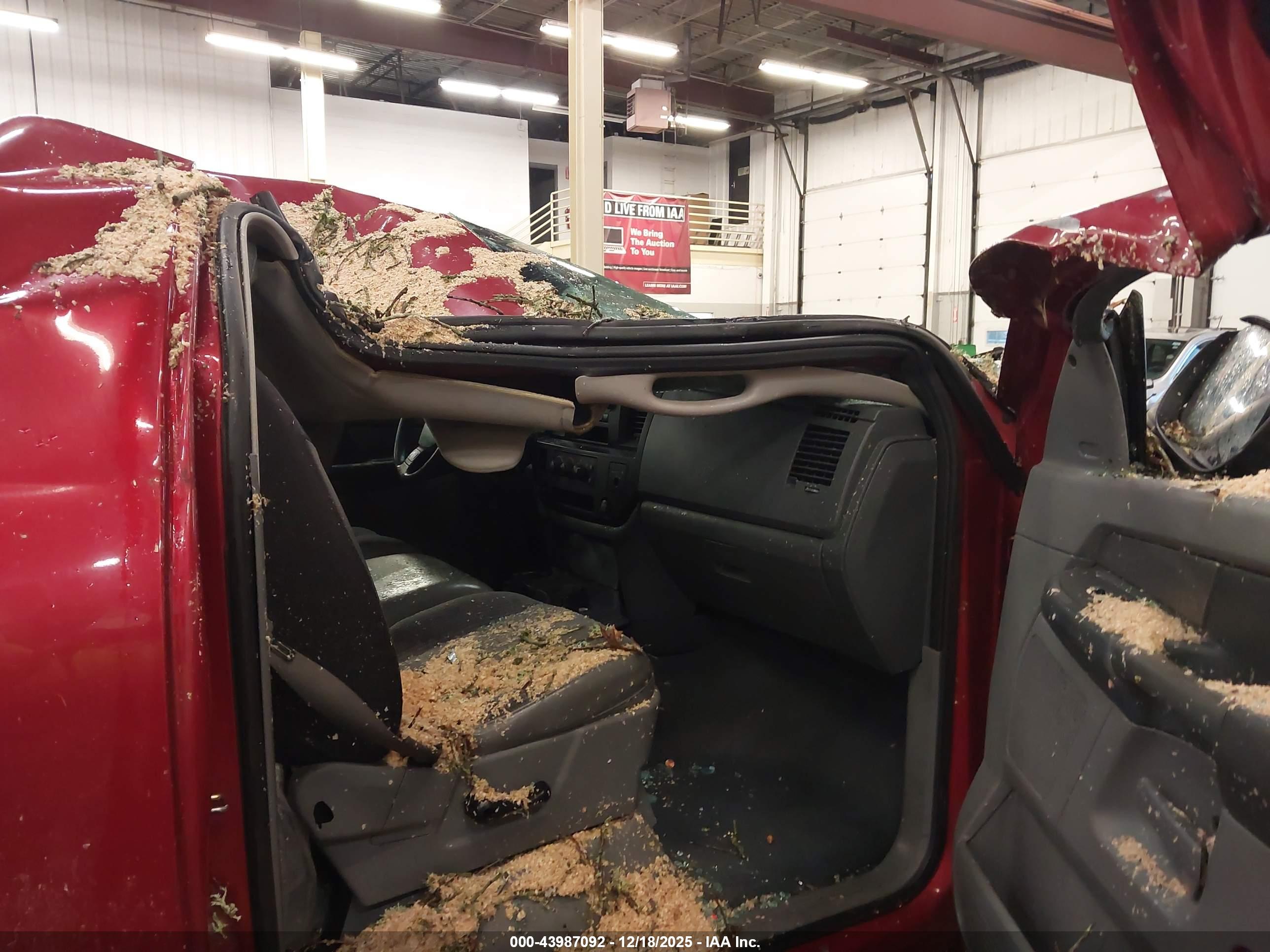 DODGE RAM image 5