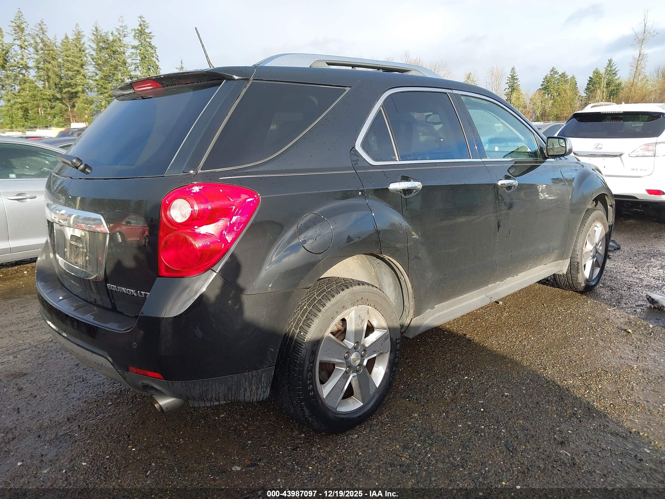 CHEVROLET EQUINOX image 4
