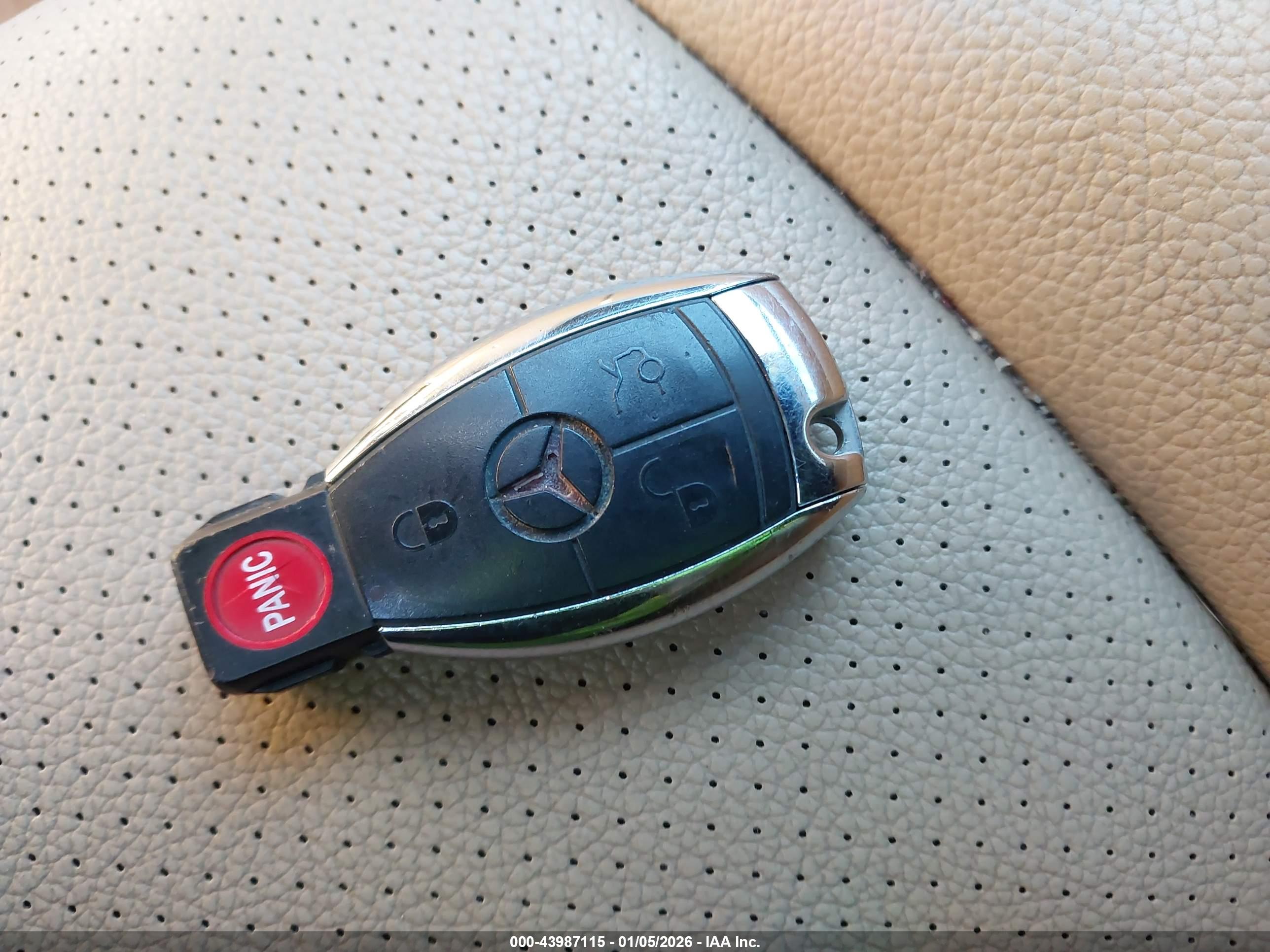 MERCEDES-BENZ E image 11