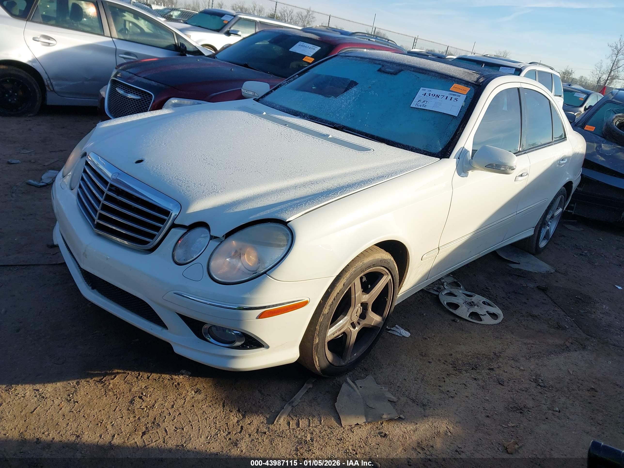 MERCEDES-BENZ E image 2