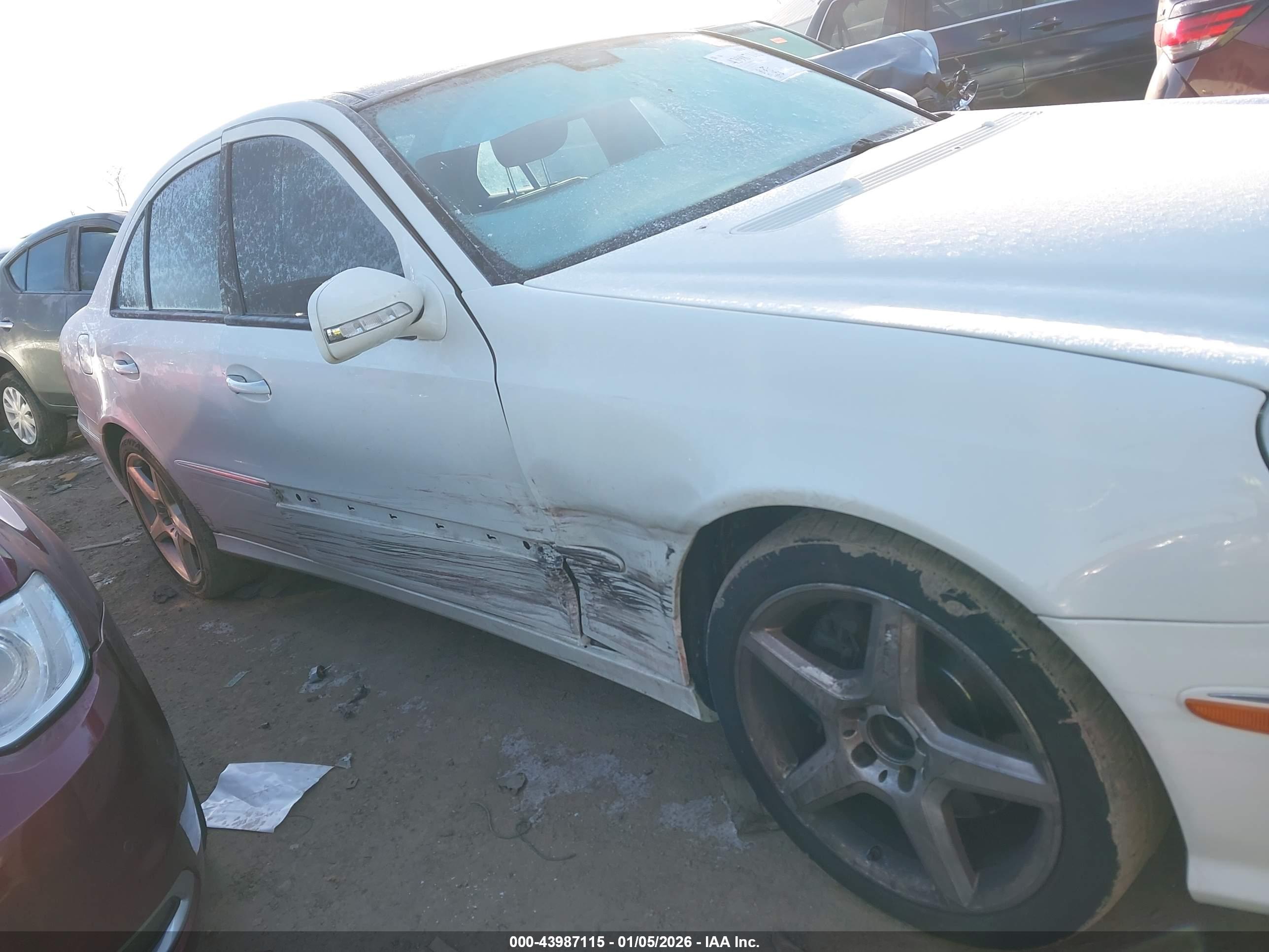 MERCEDES-BENZ E image 6
