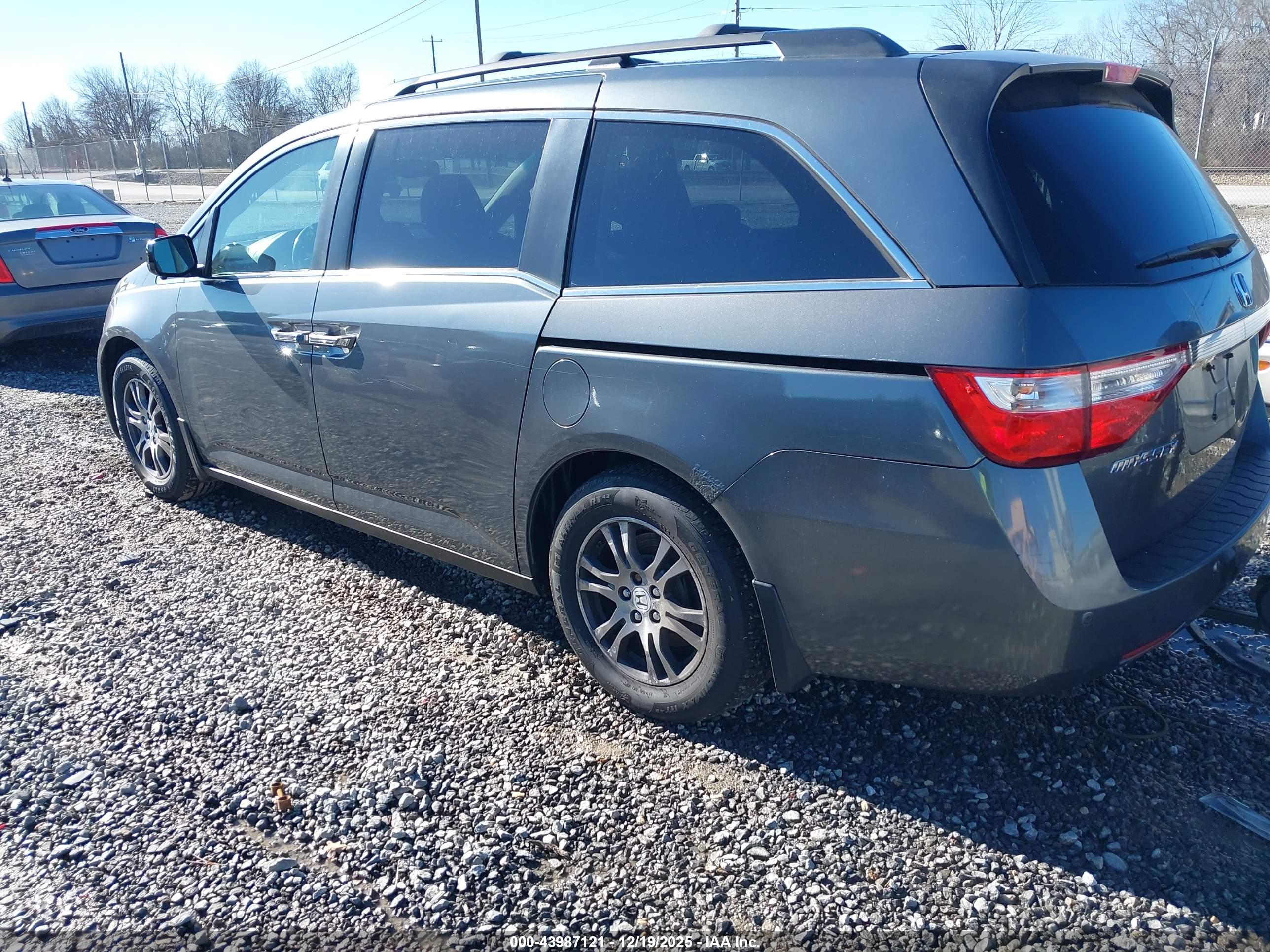 HONDA ODYSSEY image 3