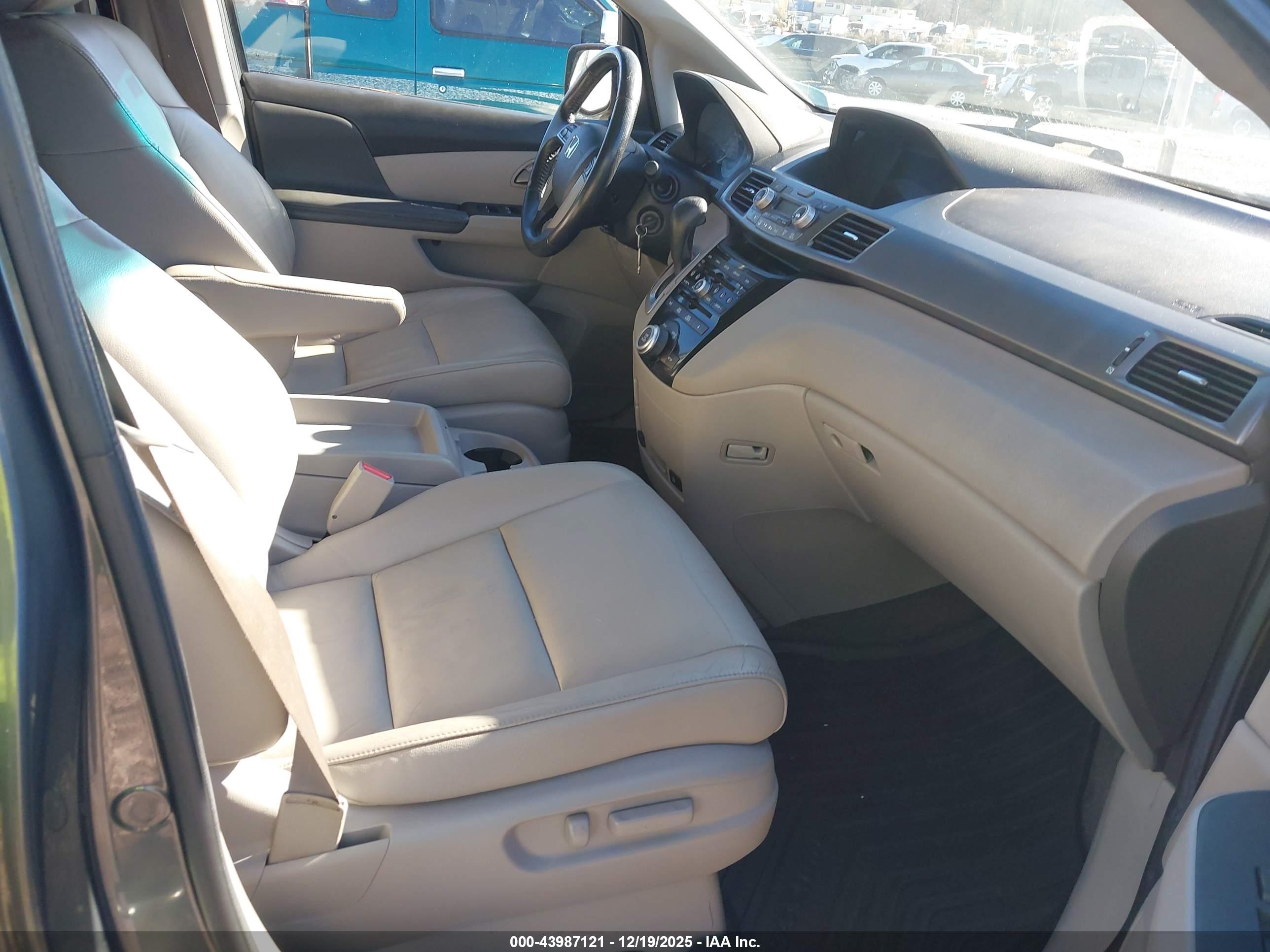 HONDA ODYSSEY image 5