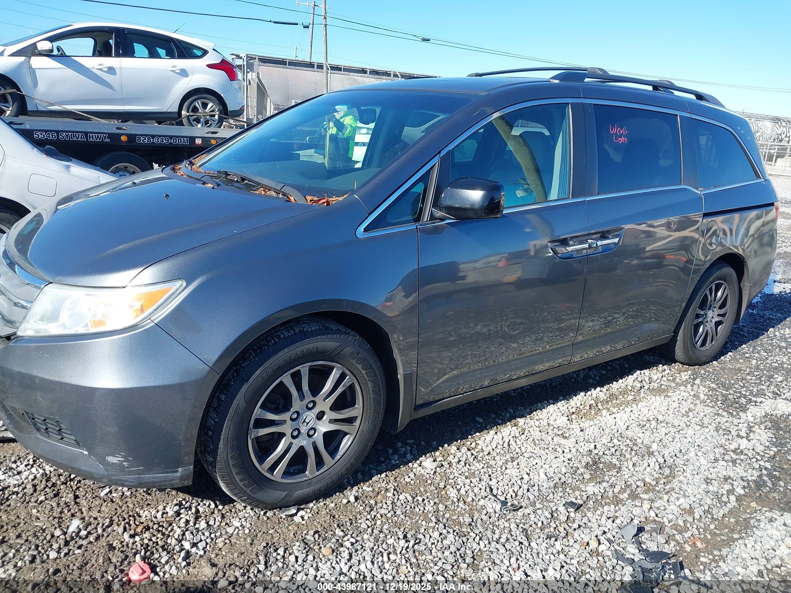 HONDA ODYSSEY image 6
