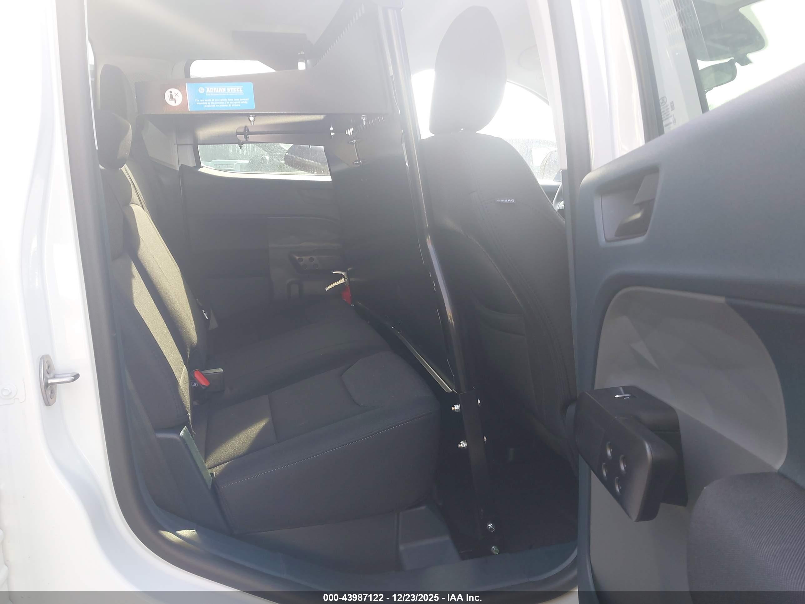 FORD MAVERICK image 8